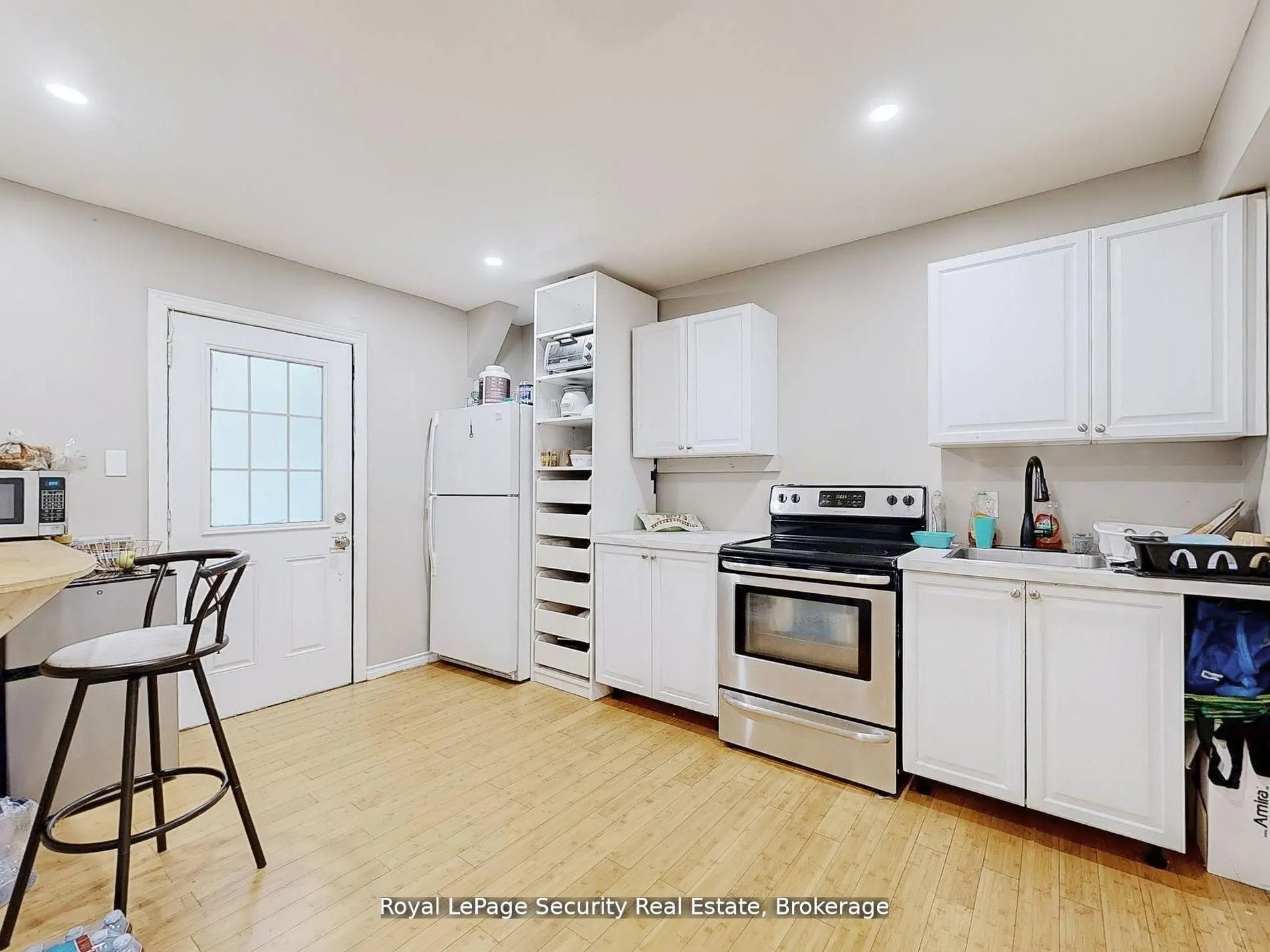 128 Daiseyfield Crescent