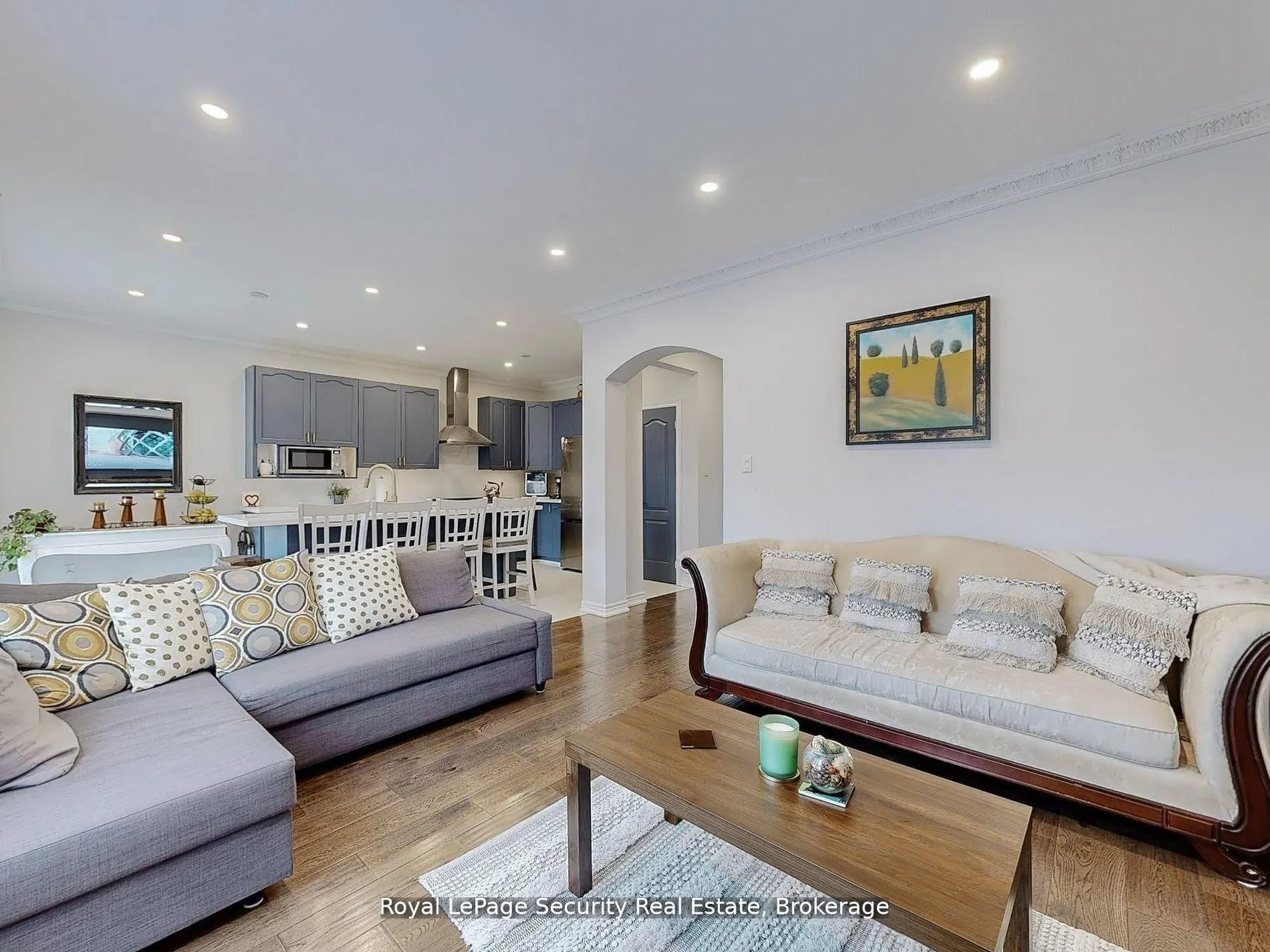 128 Daiseyfield Crescent