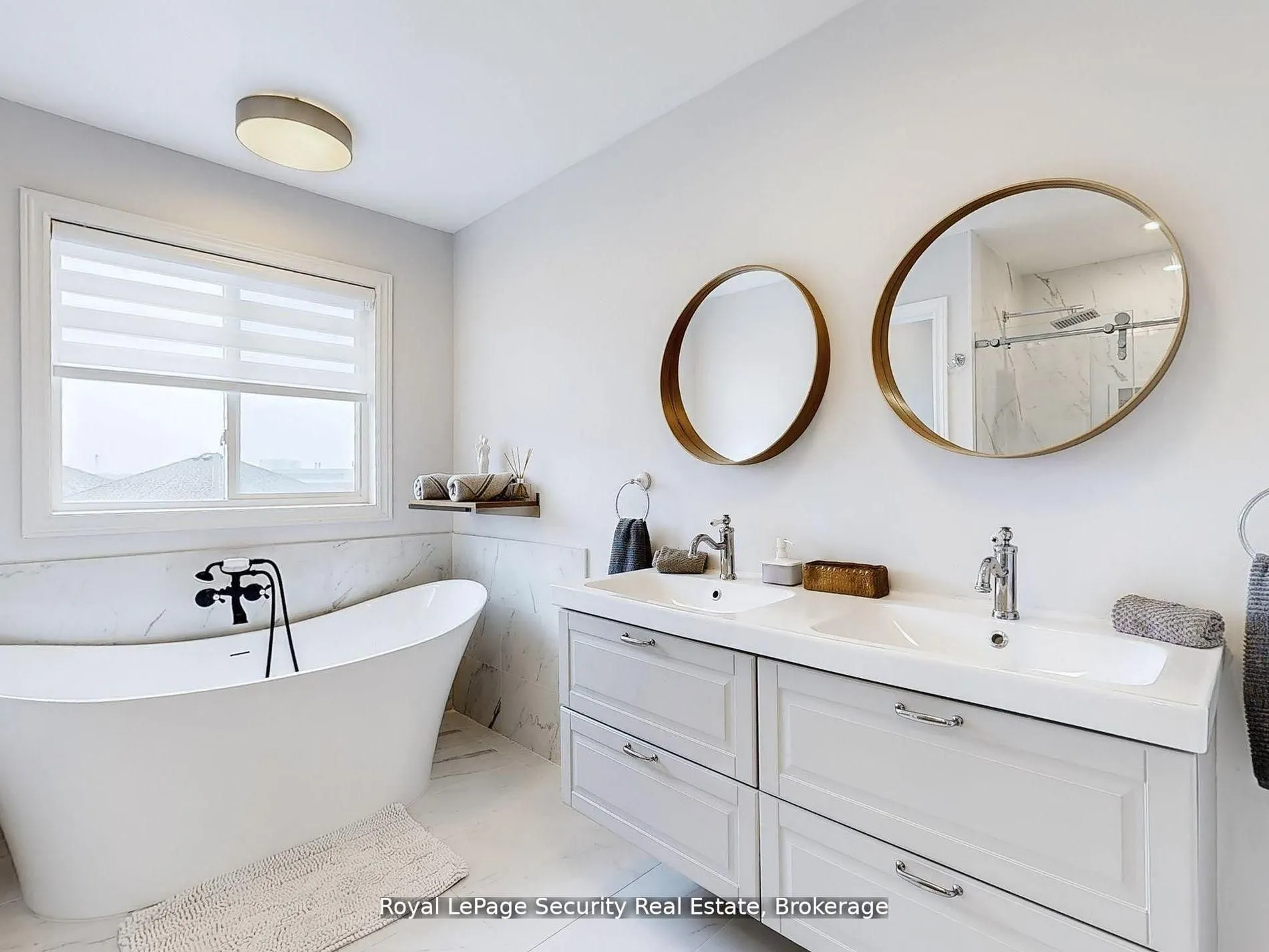 128 Daiseyfield Crescent