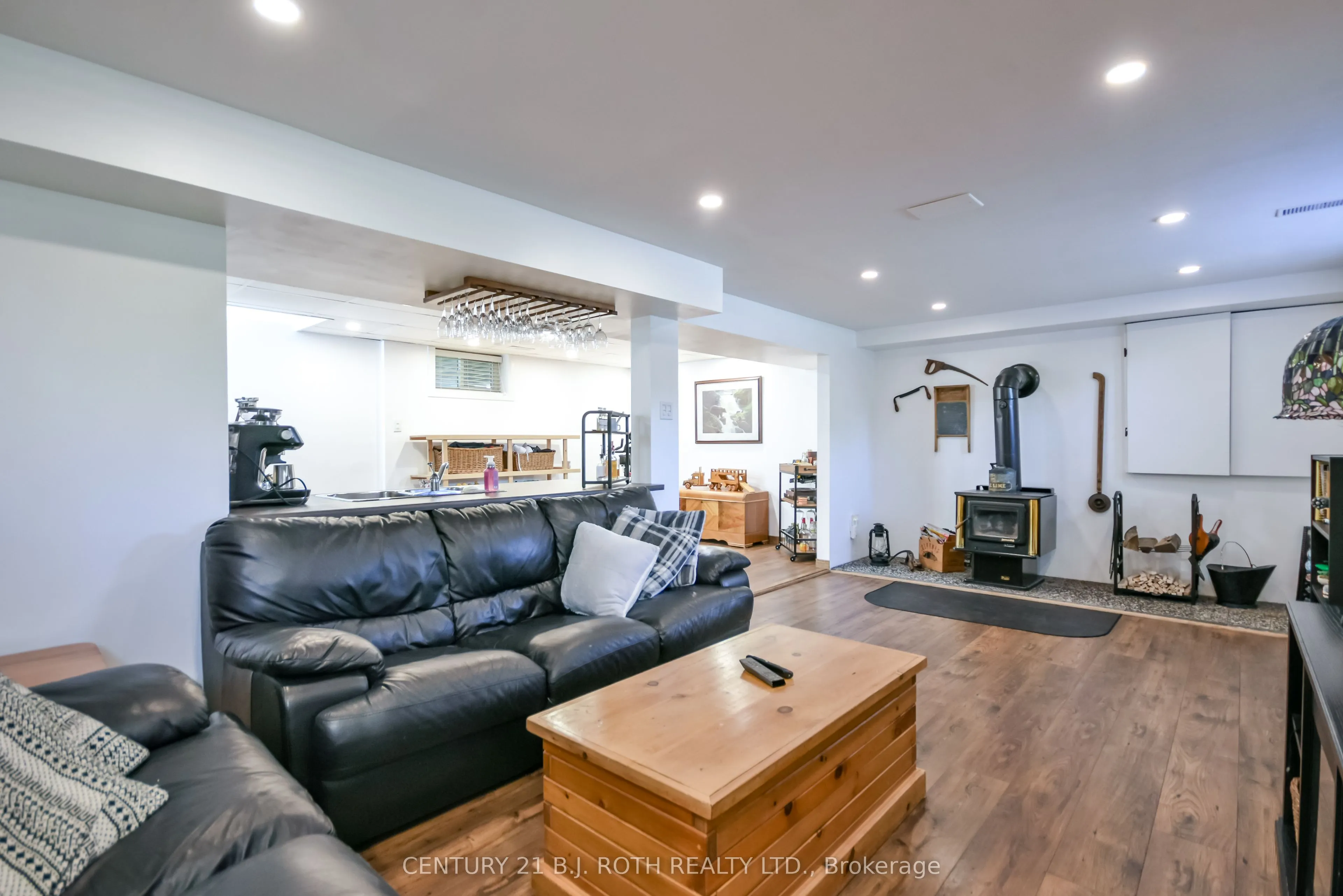 671 Simcoe Road
