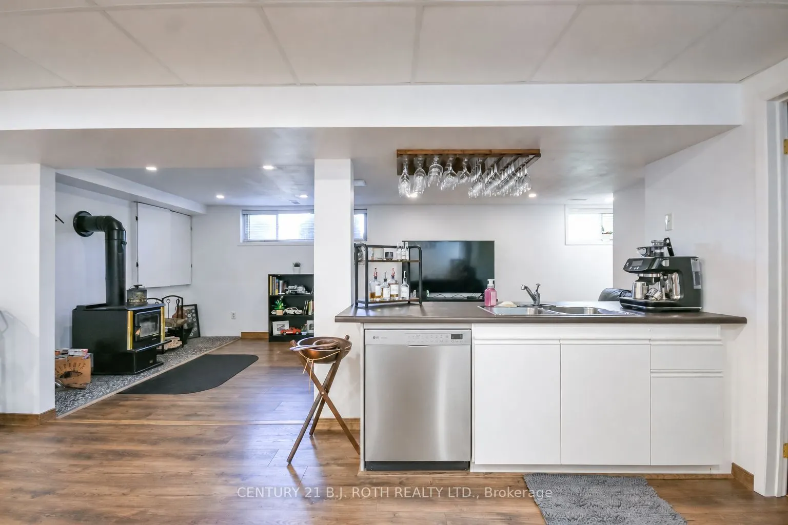671 Simcoe Road