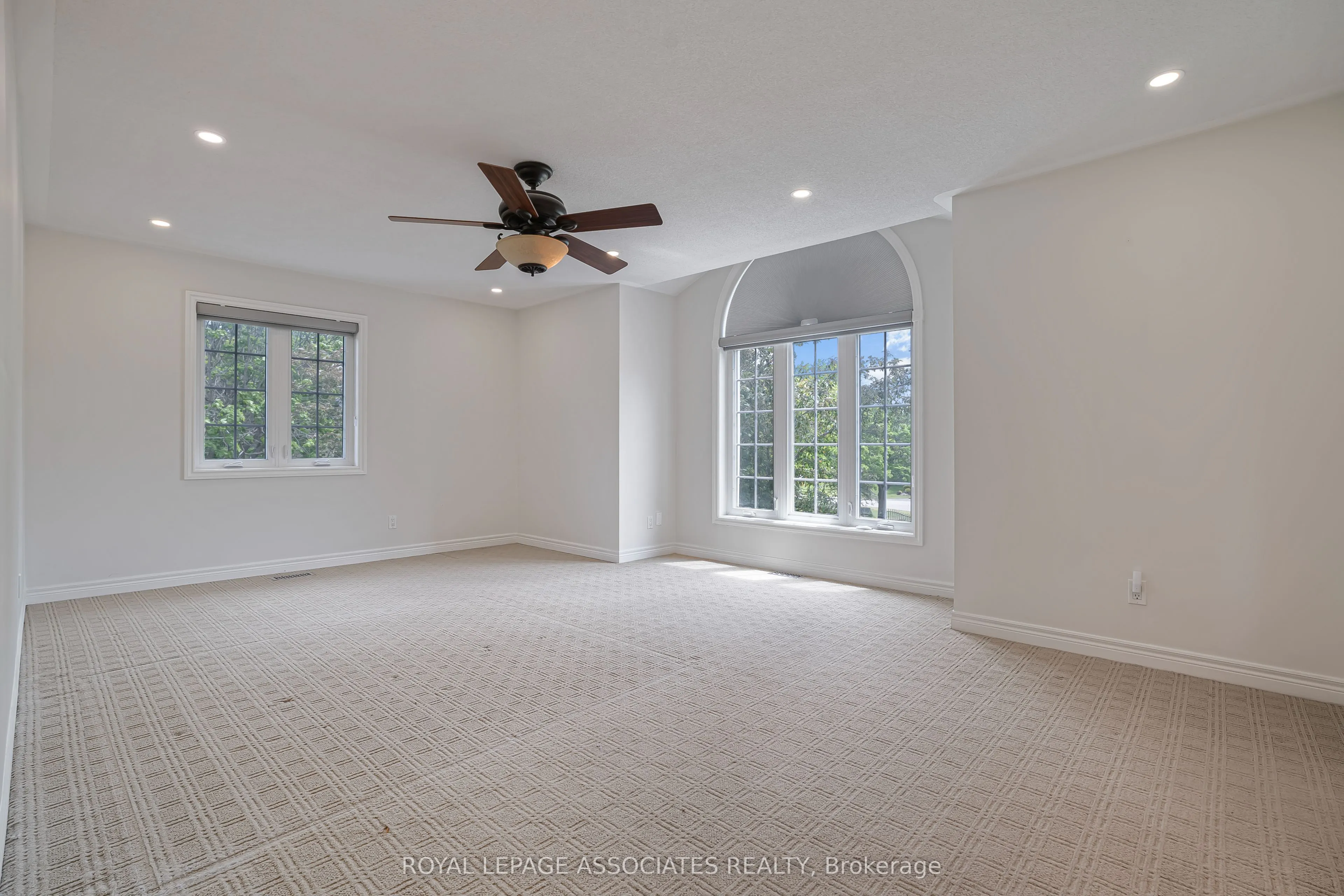 69 Raeview Drive