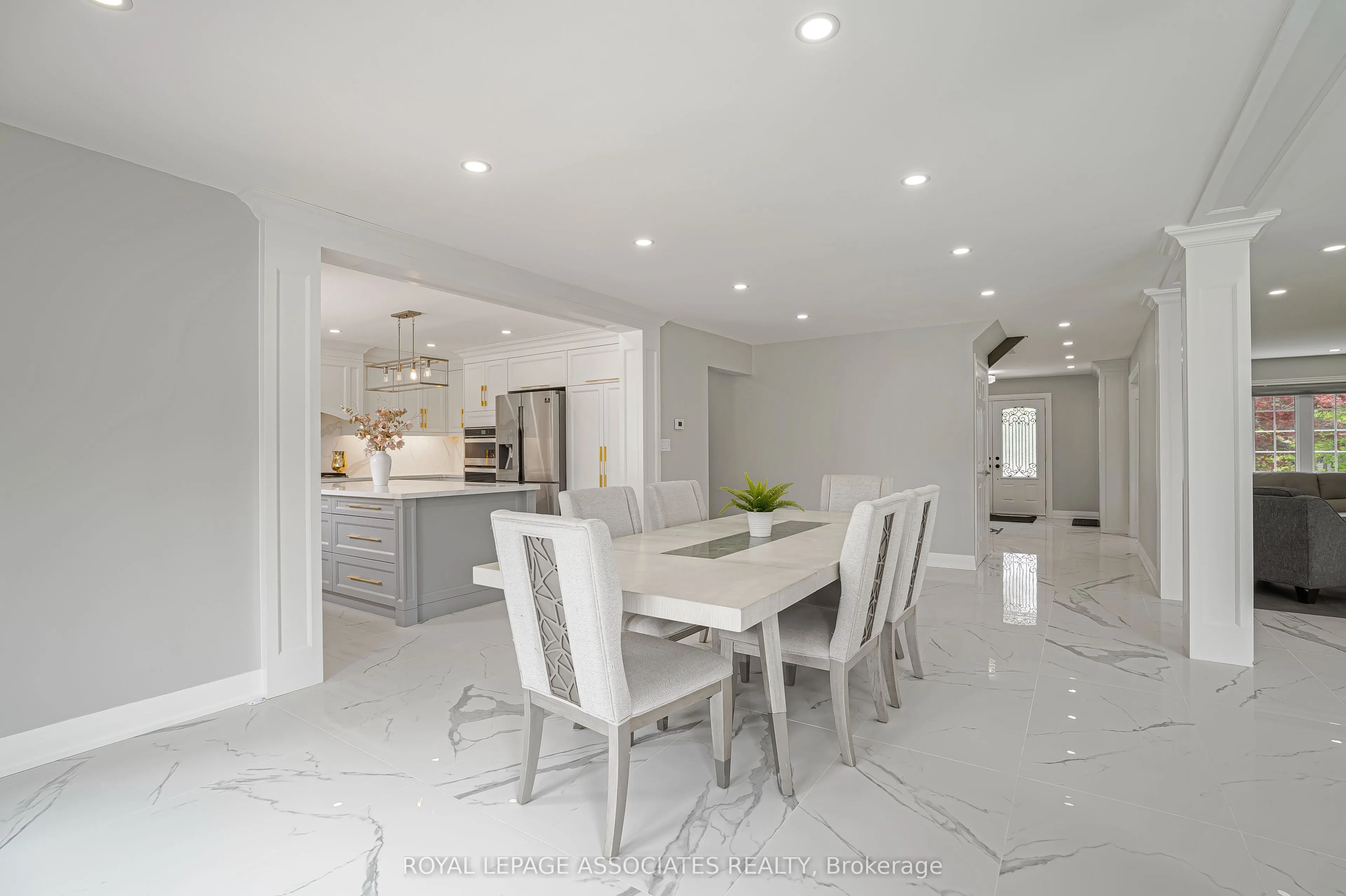 69 Raeview Drive