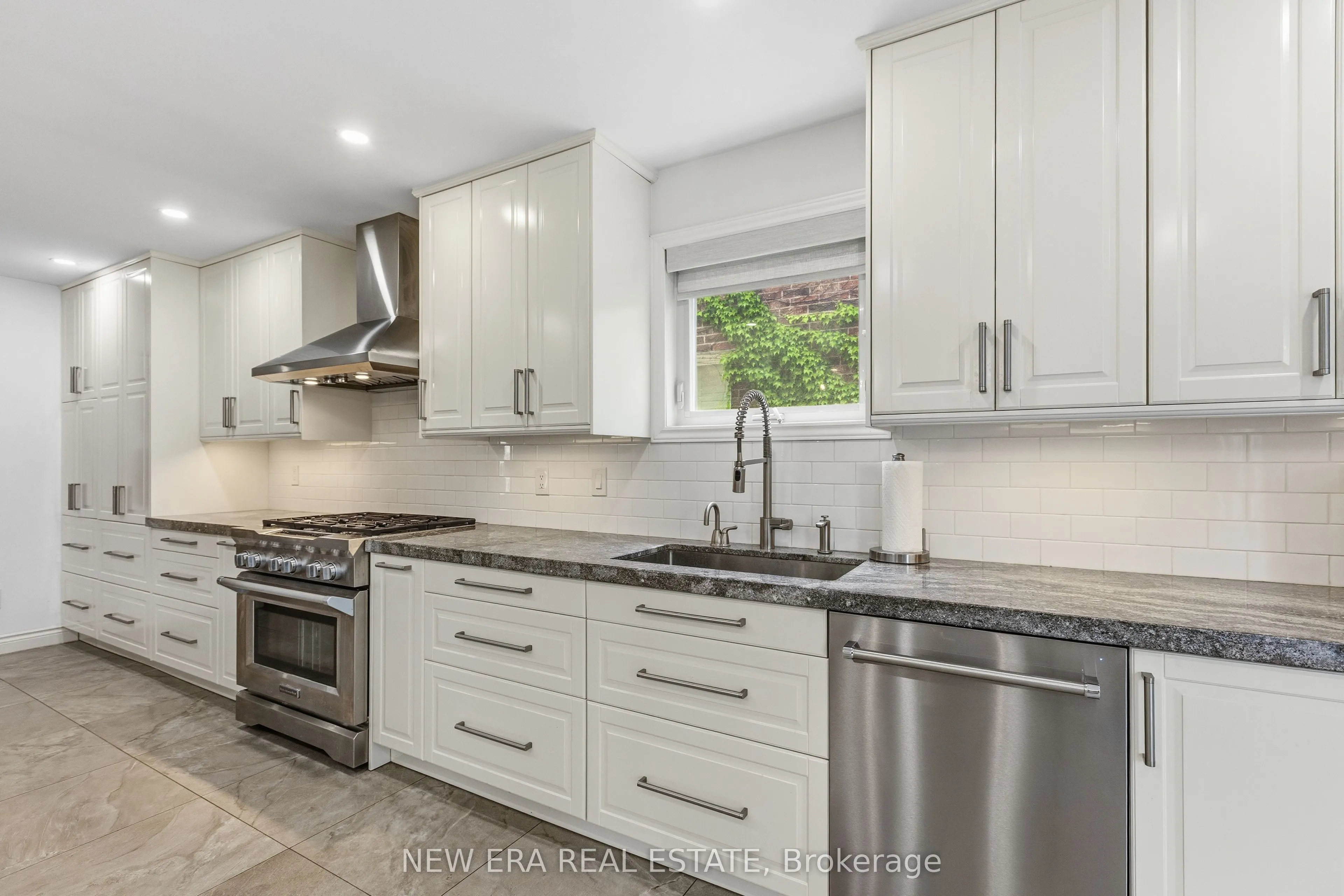 67 Chilmar Crescent