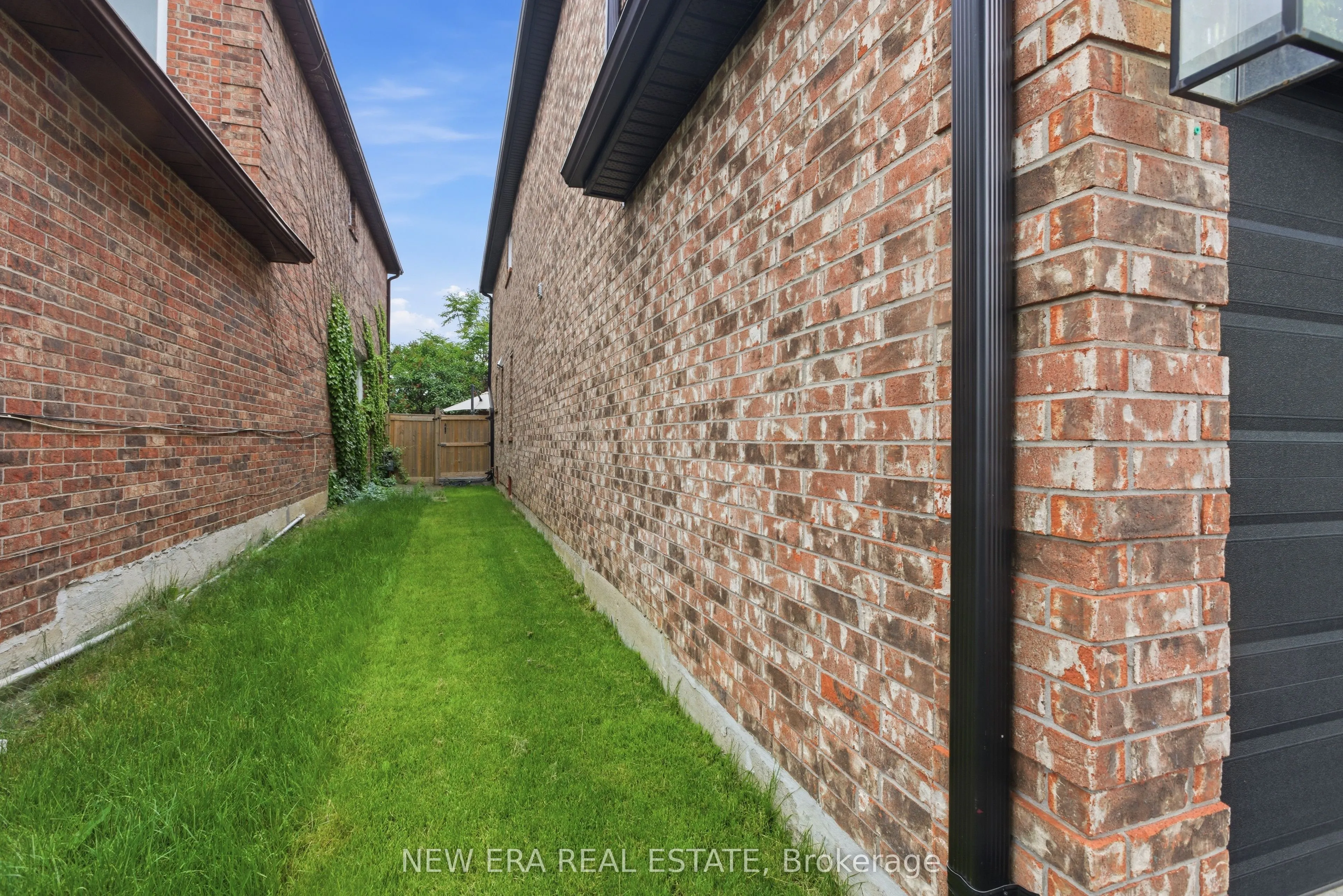 67 Chilmar Crescent