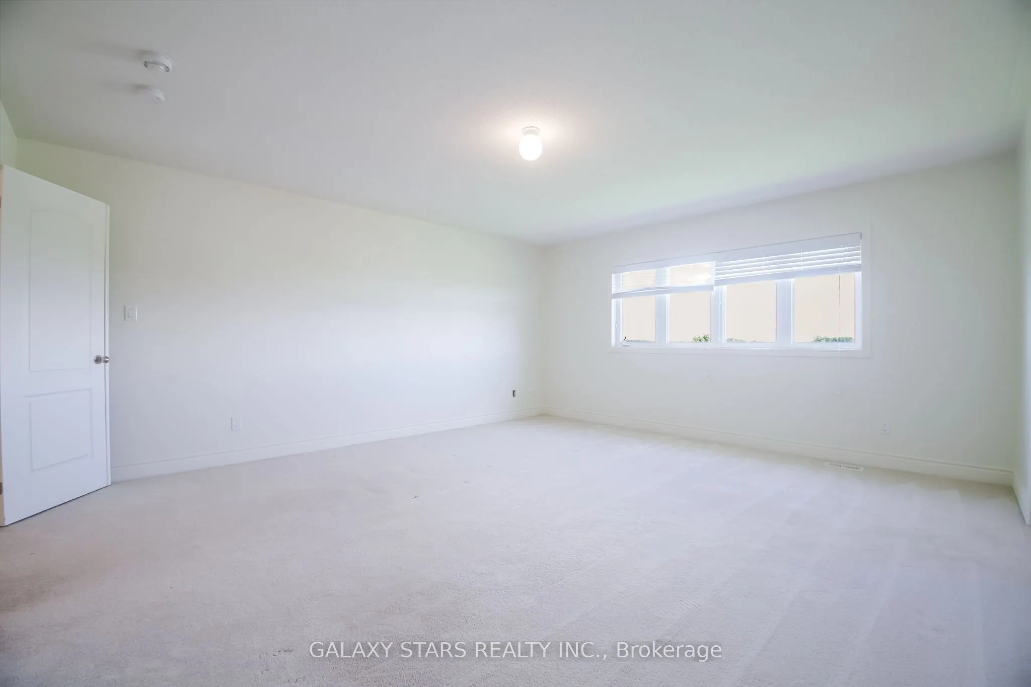 22 Don Hadden Crescent