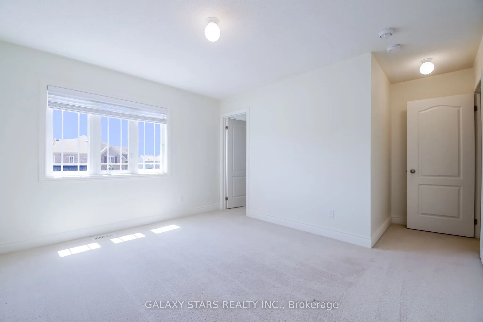 22 Don Hadden Crescent