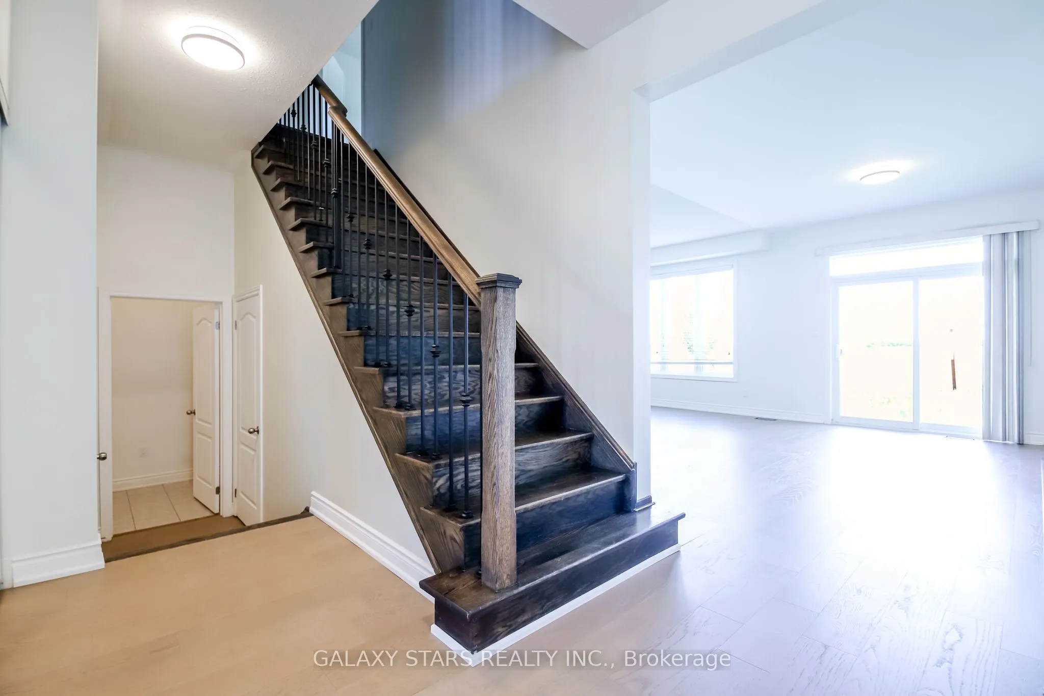 22 Don Hadden Crescent