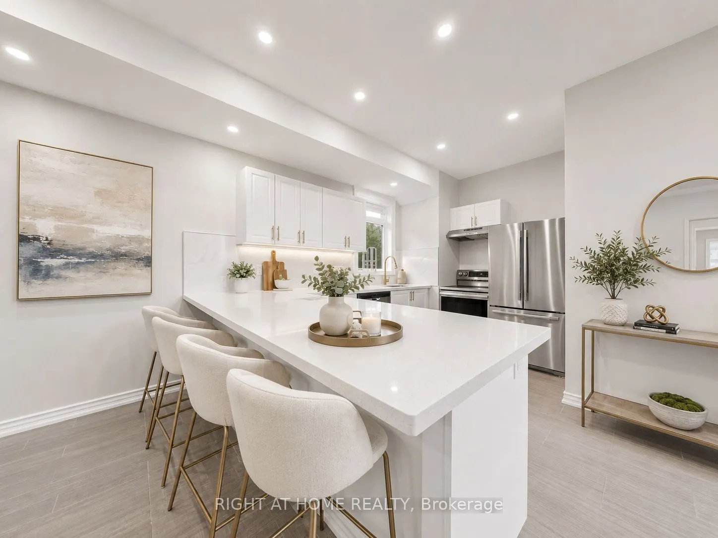637 Simcoe Street