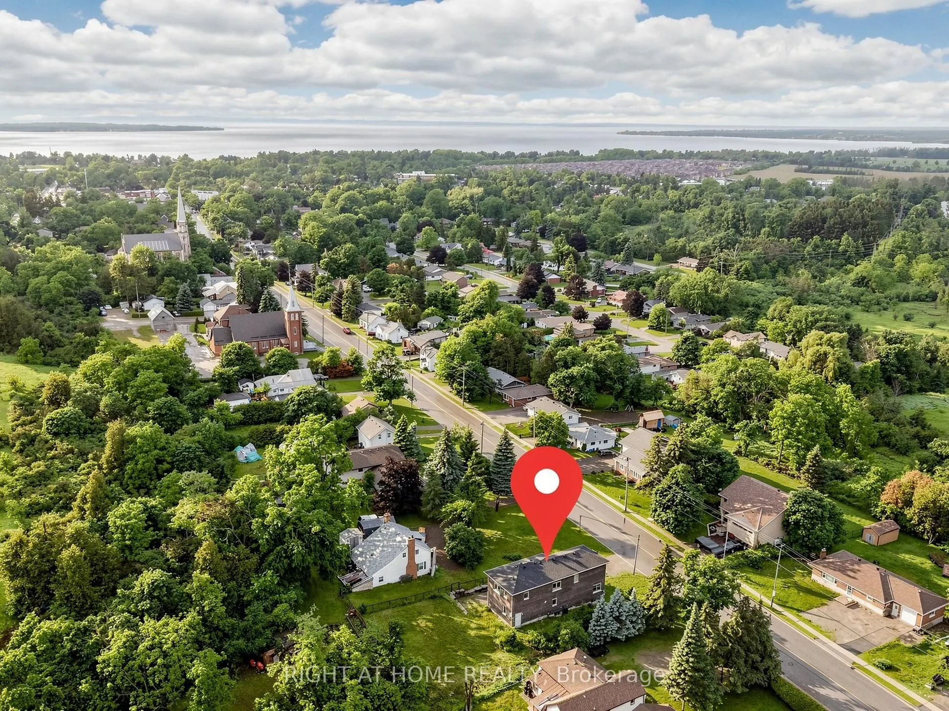 637 Simcoe Street