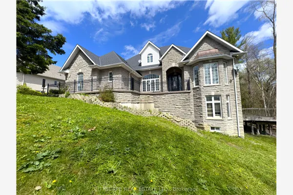 369 Coventry Hill Trail