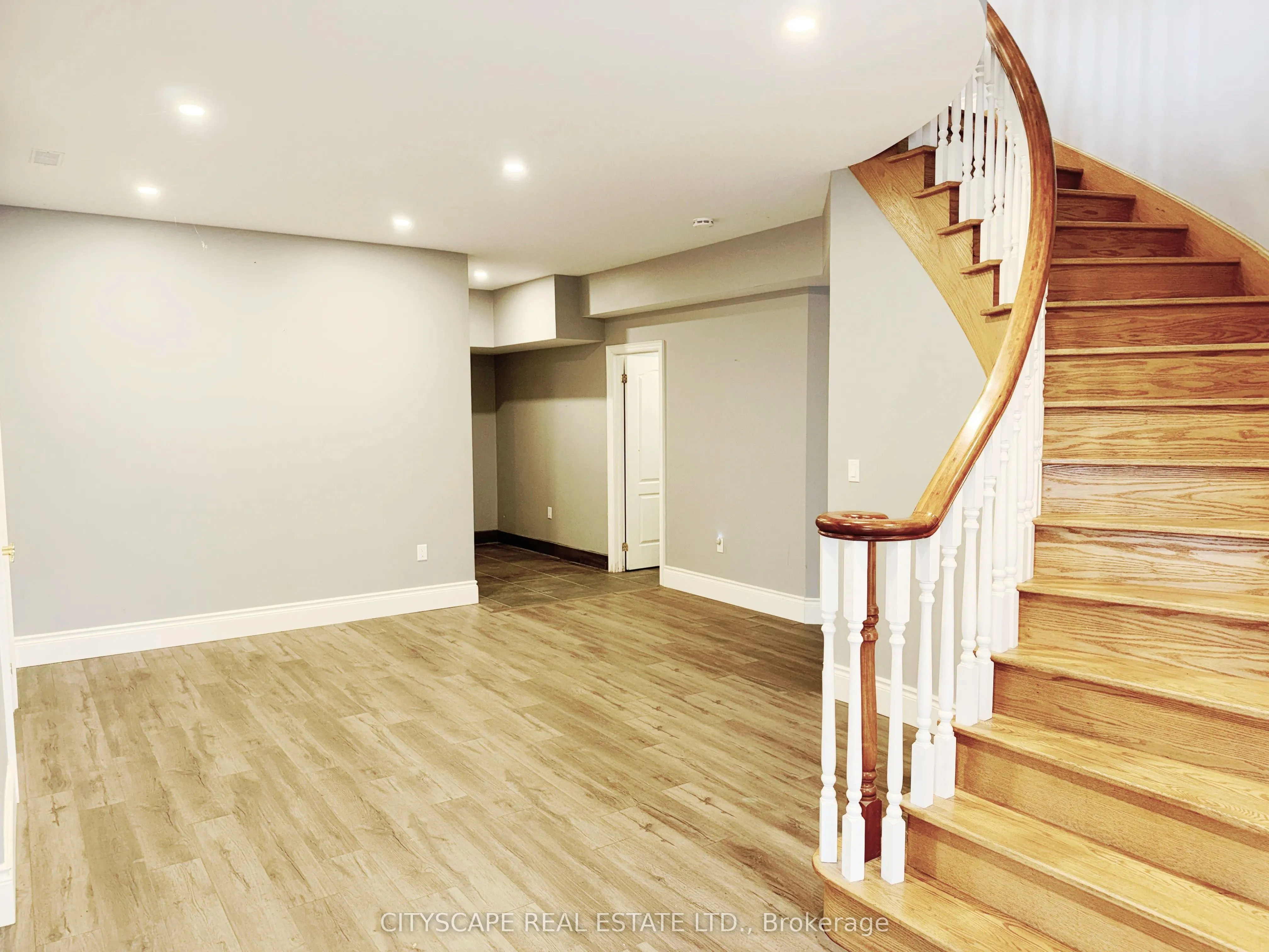 369 Coventry Hill Trail