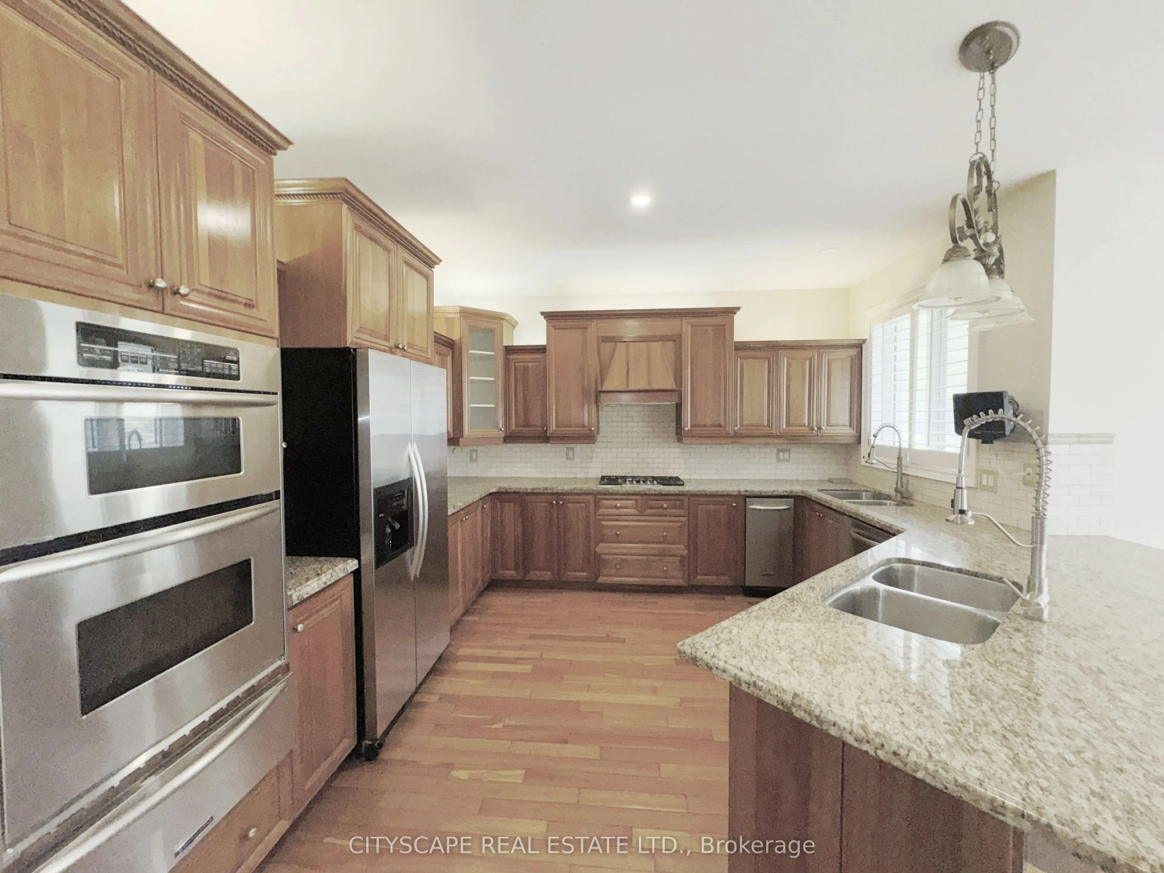 369 Coventry Hill Trail