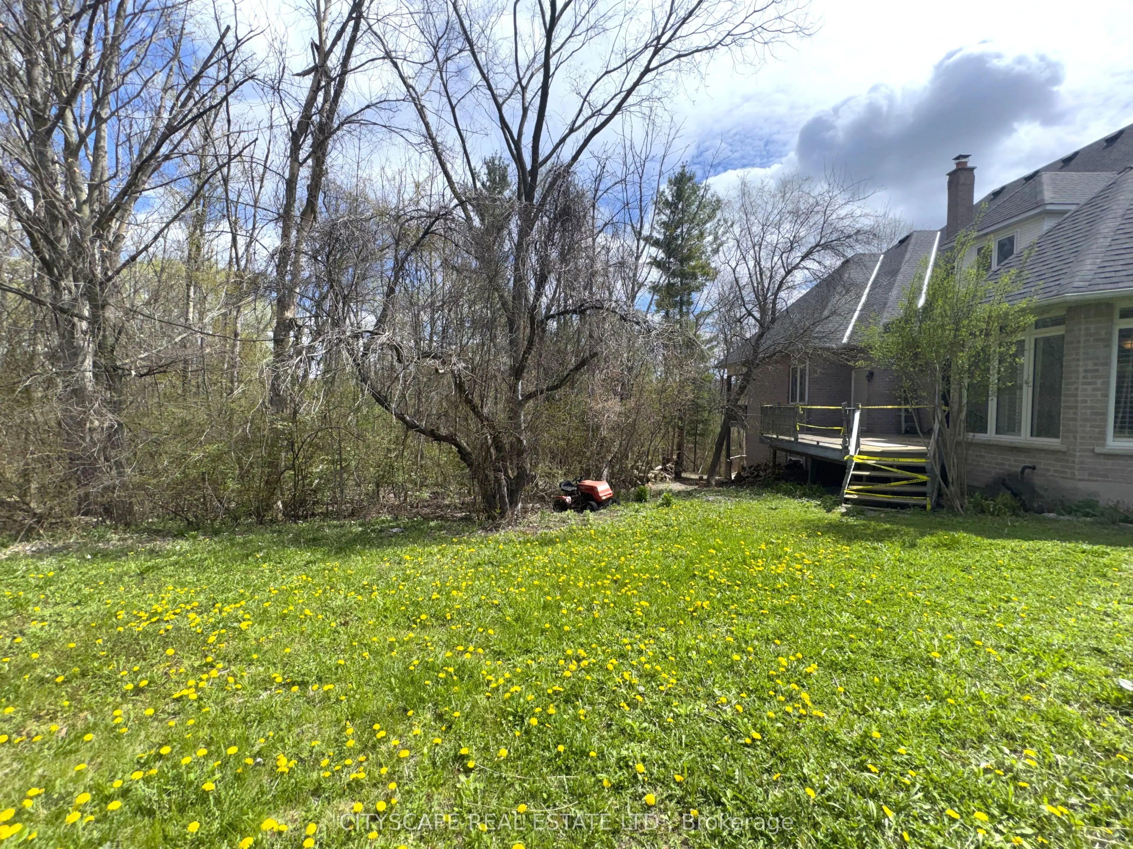 369 Coventry Hill Trail