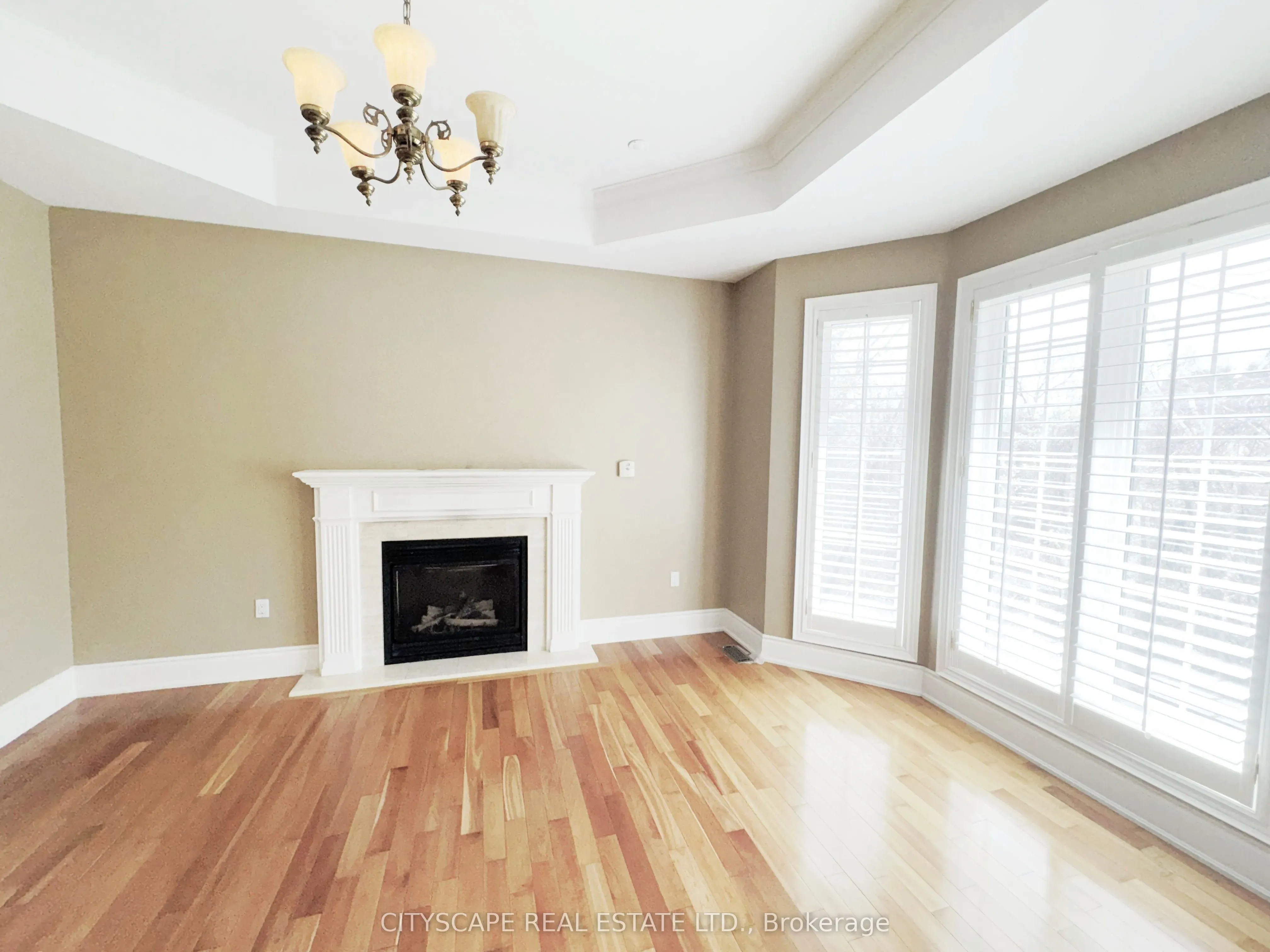 369 Coventry Hill Trail