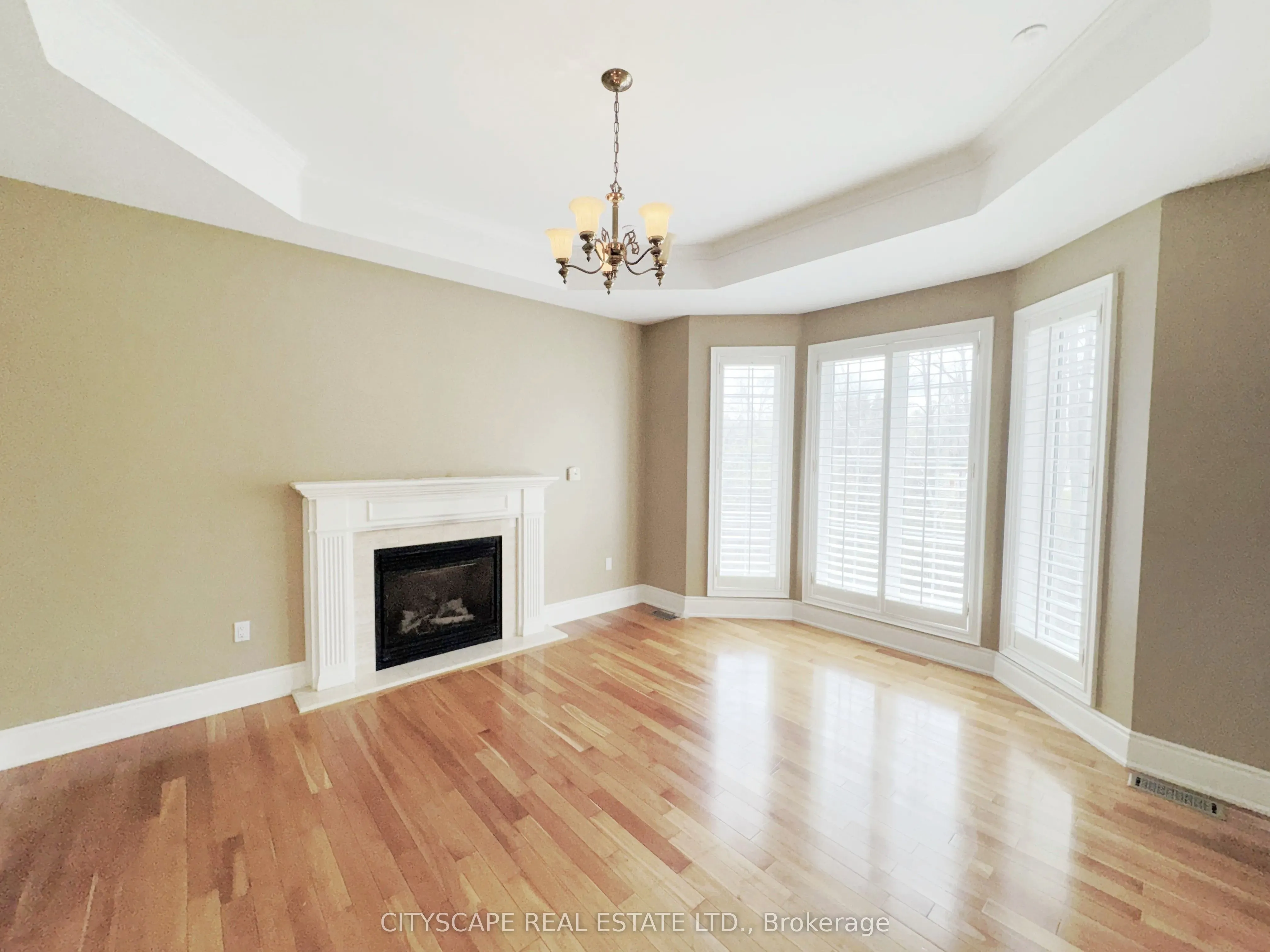 369 Coventry Hill Trail