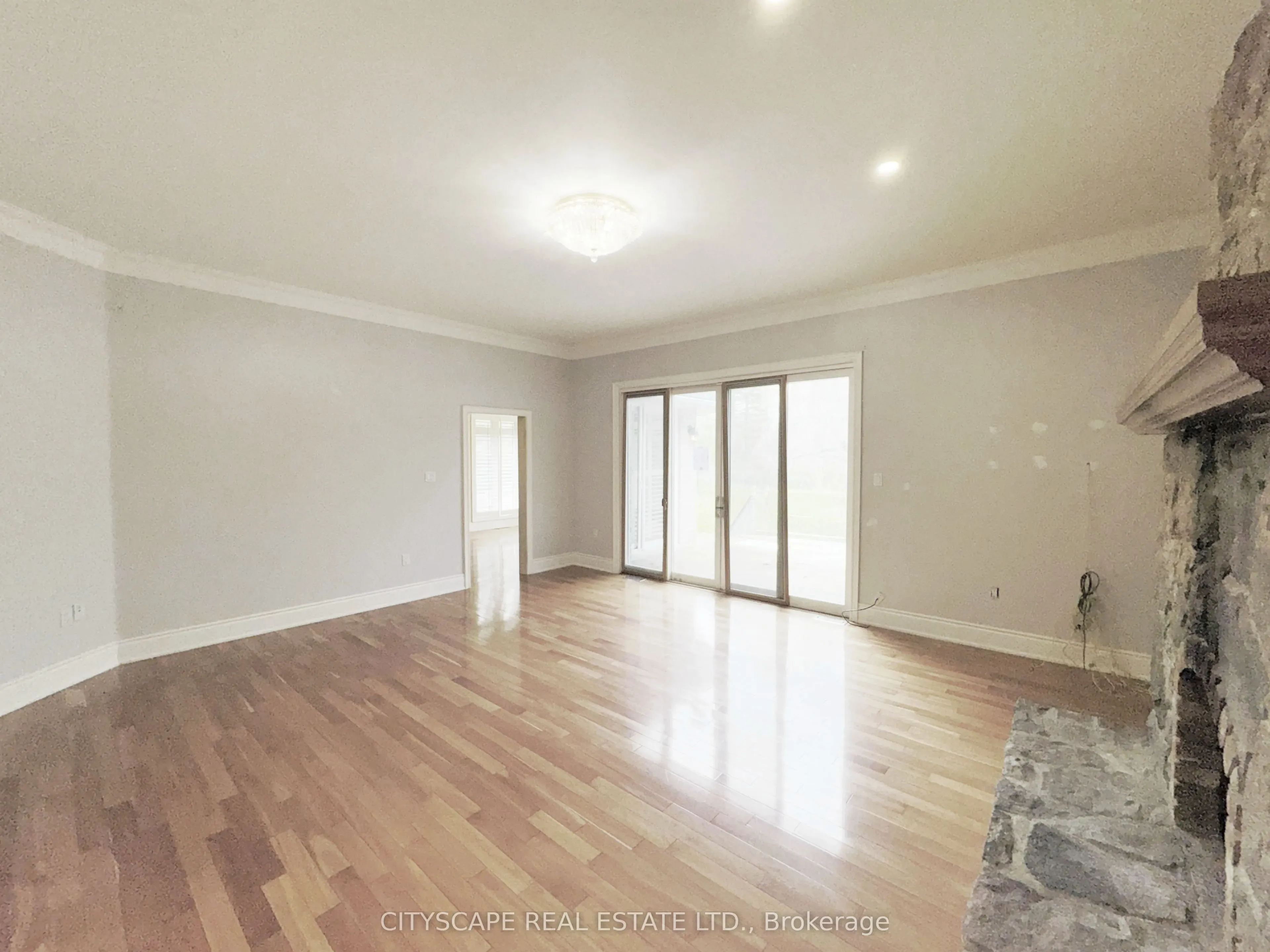 369 Coventry Hill Trail