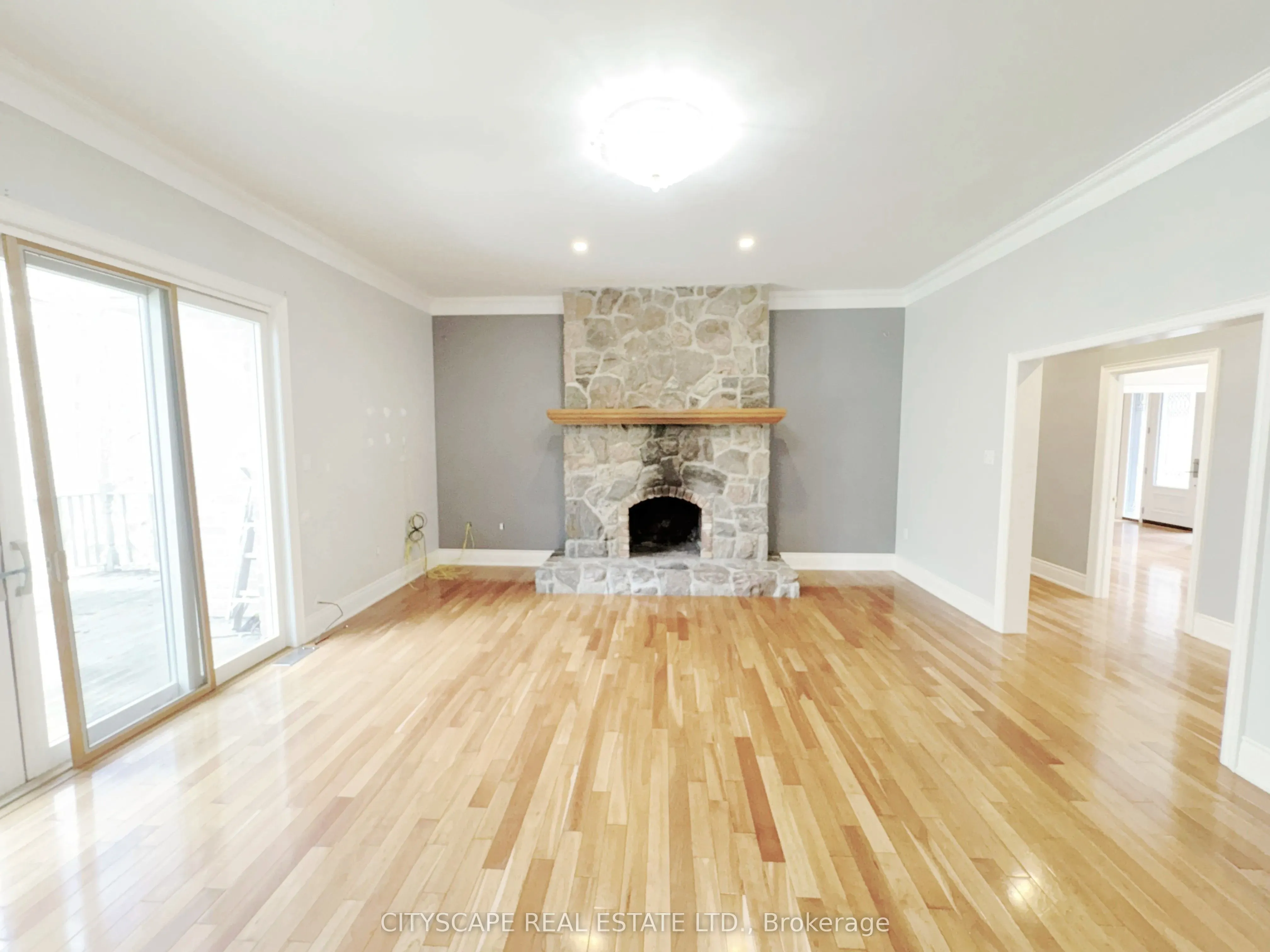 369 Coventry Hill Trail