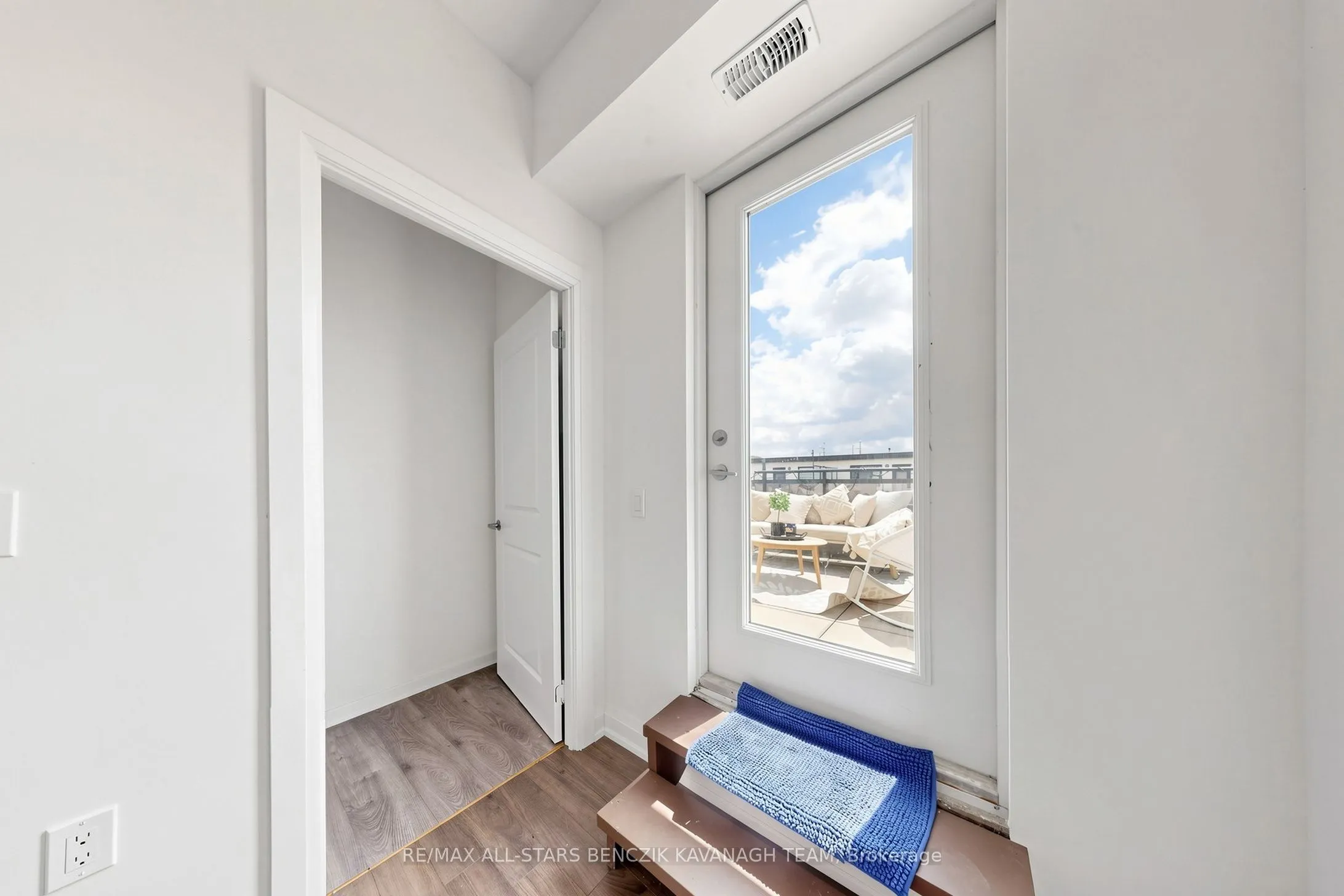 5309 Highway 7 #1103