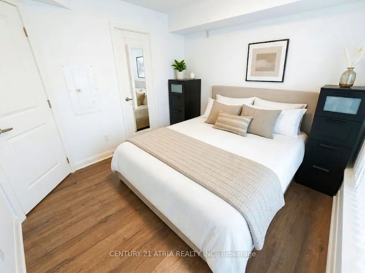 75 Norman Bethune Avenue #310