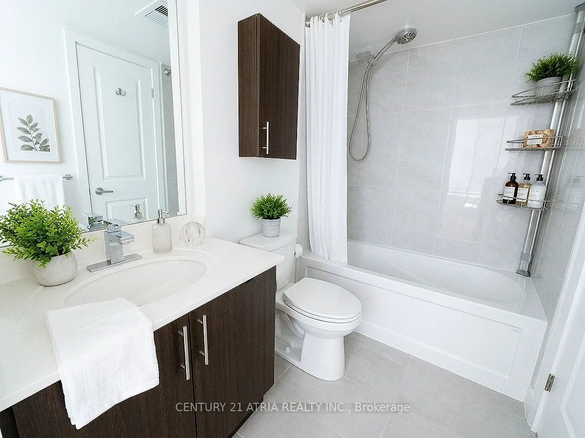 75 Norman Bethune Avenue #310