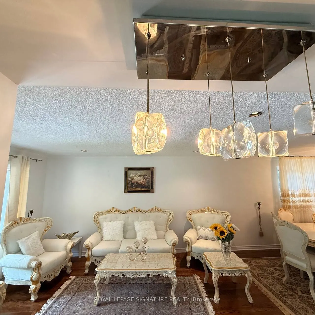 117 Romfield Circuit