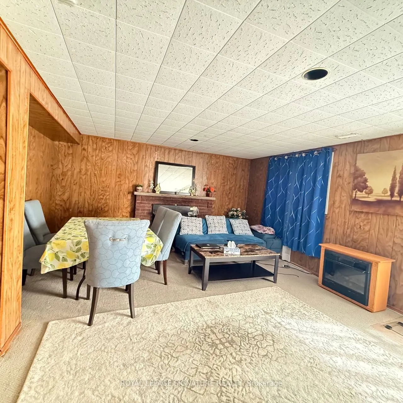 117 Romfield Circuit