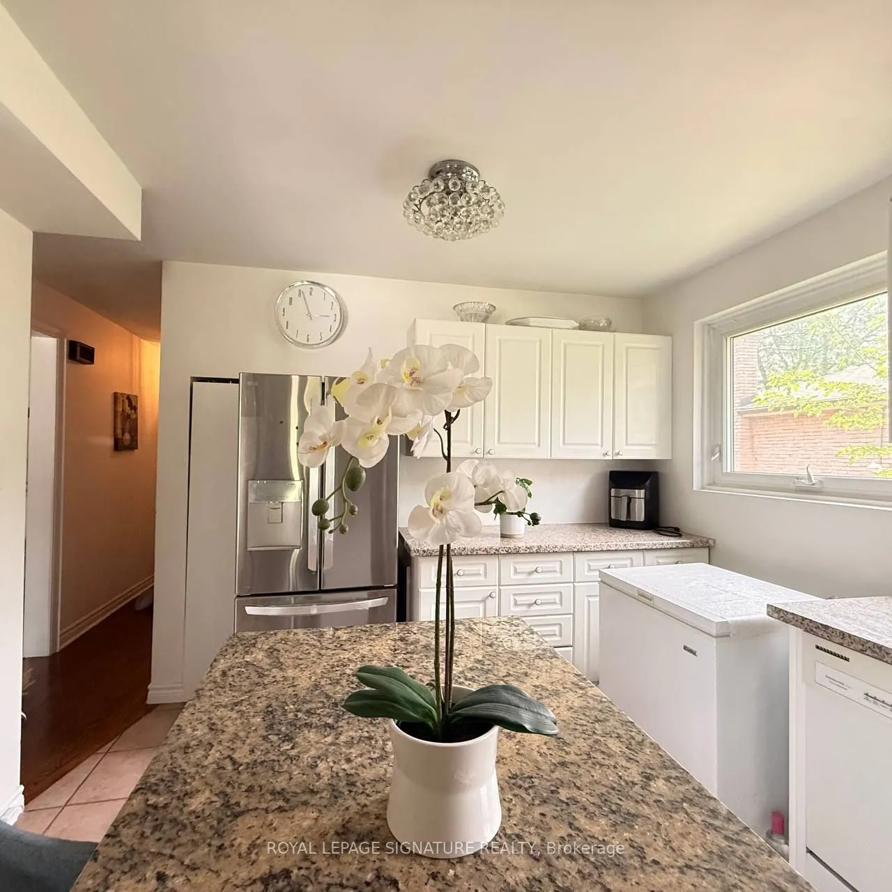 117 Romfield Circuit