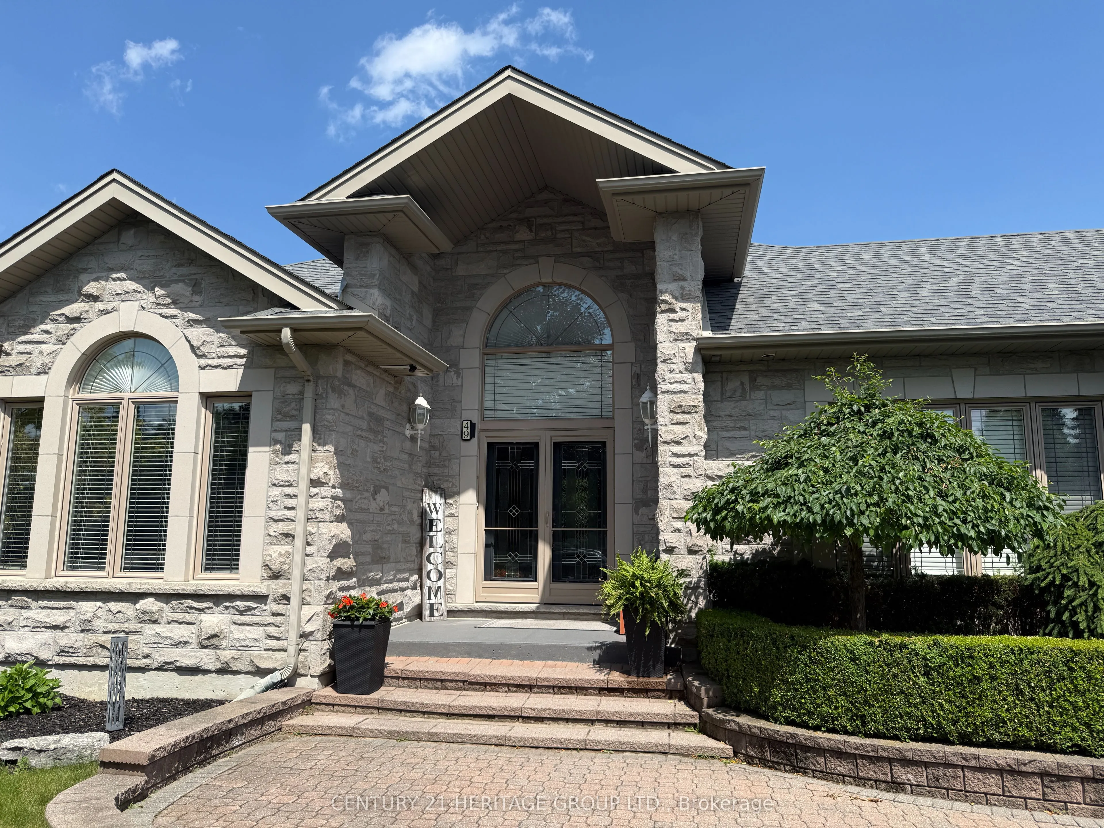 49 Shore Crescent