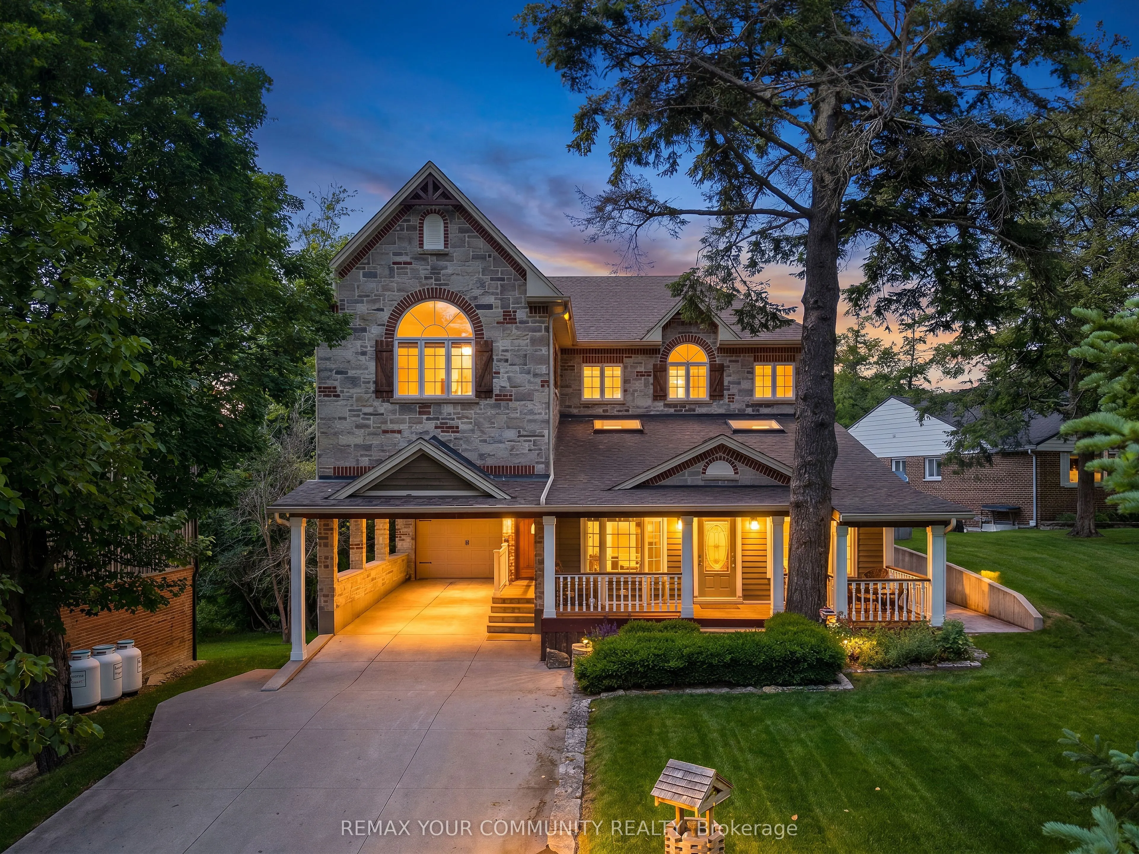 124 Elmpine Trail