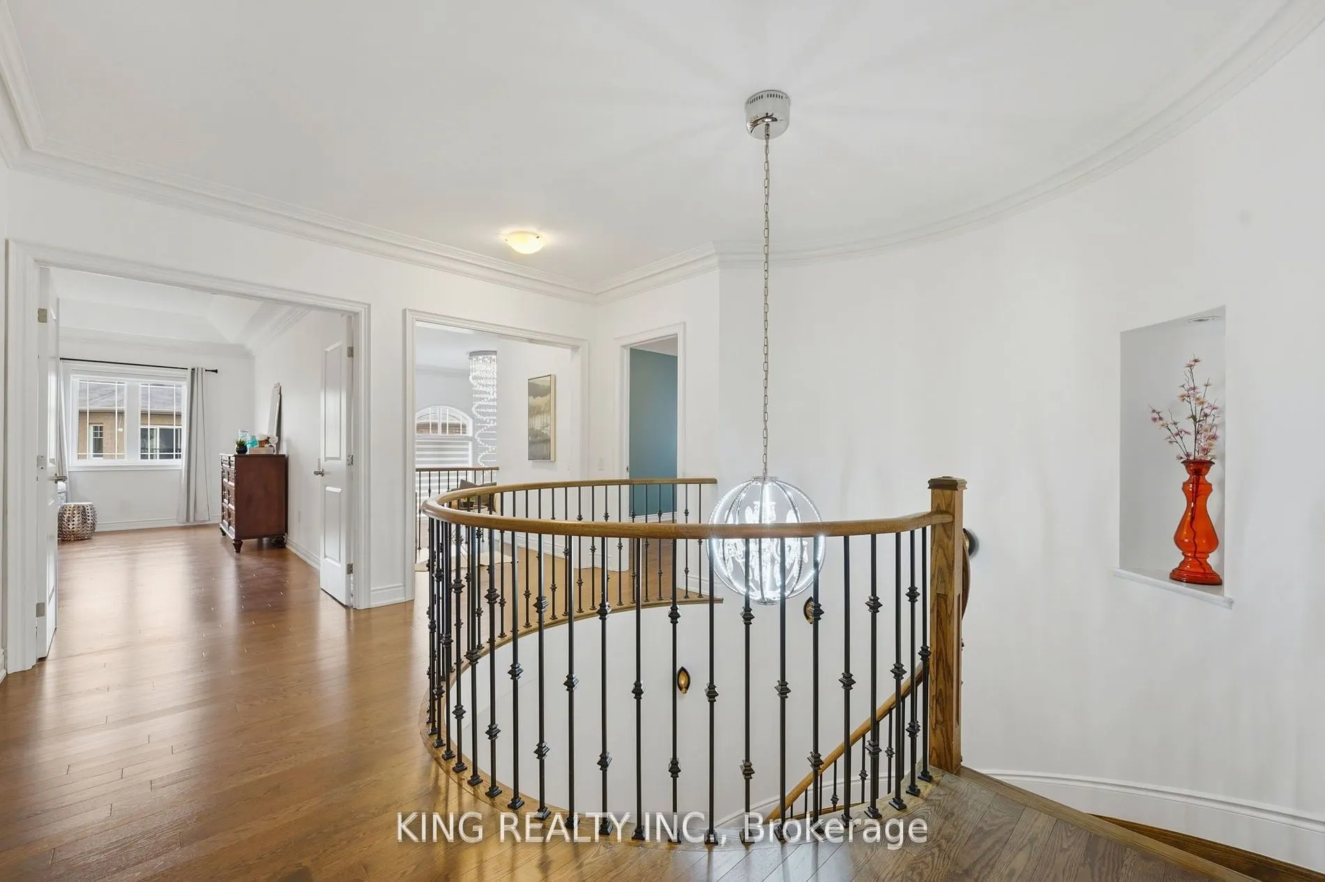 76 Chesney Crescent