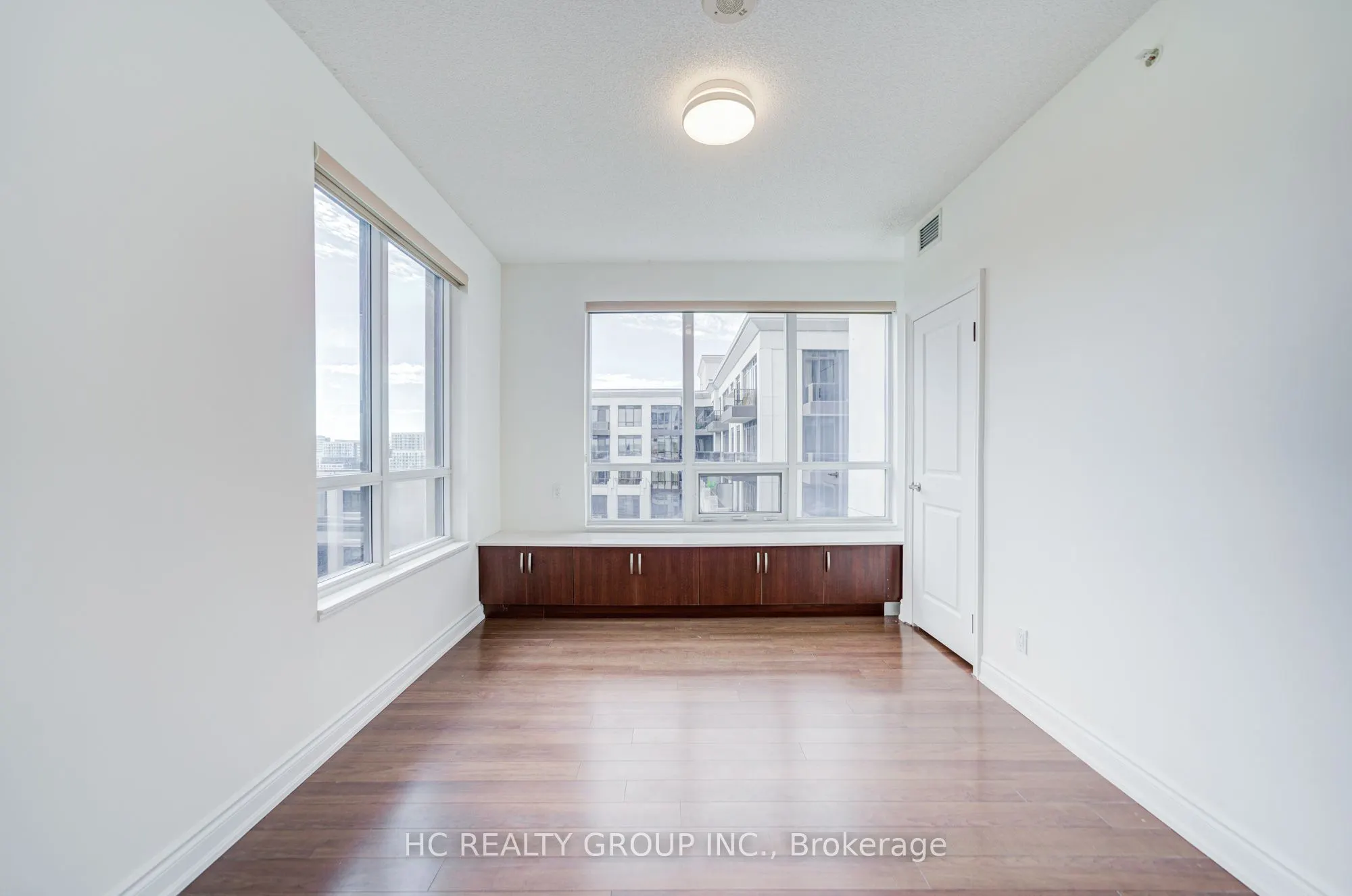89 South Town Centre Boulevard #1102