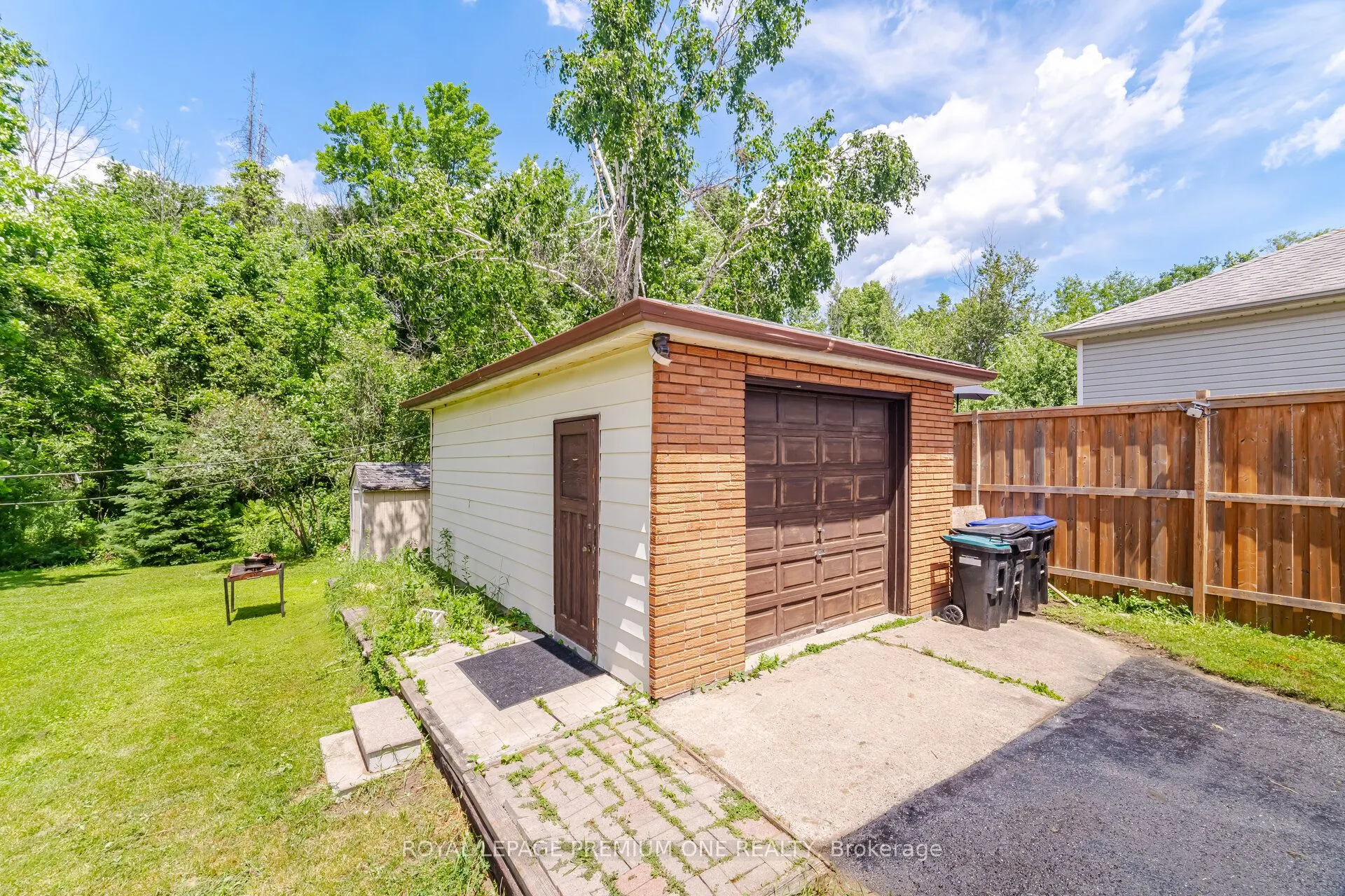 710 Rose Lane
