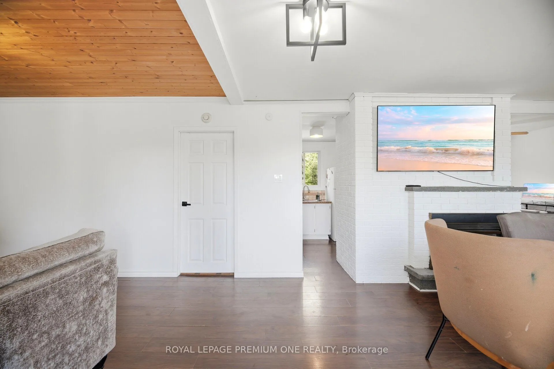 710 Rose Lane