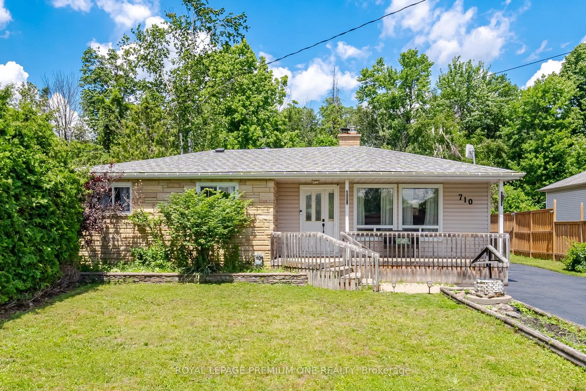 710 Rose Lane