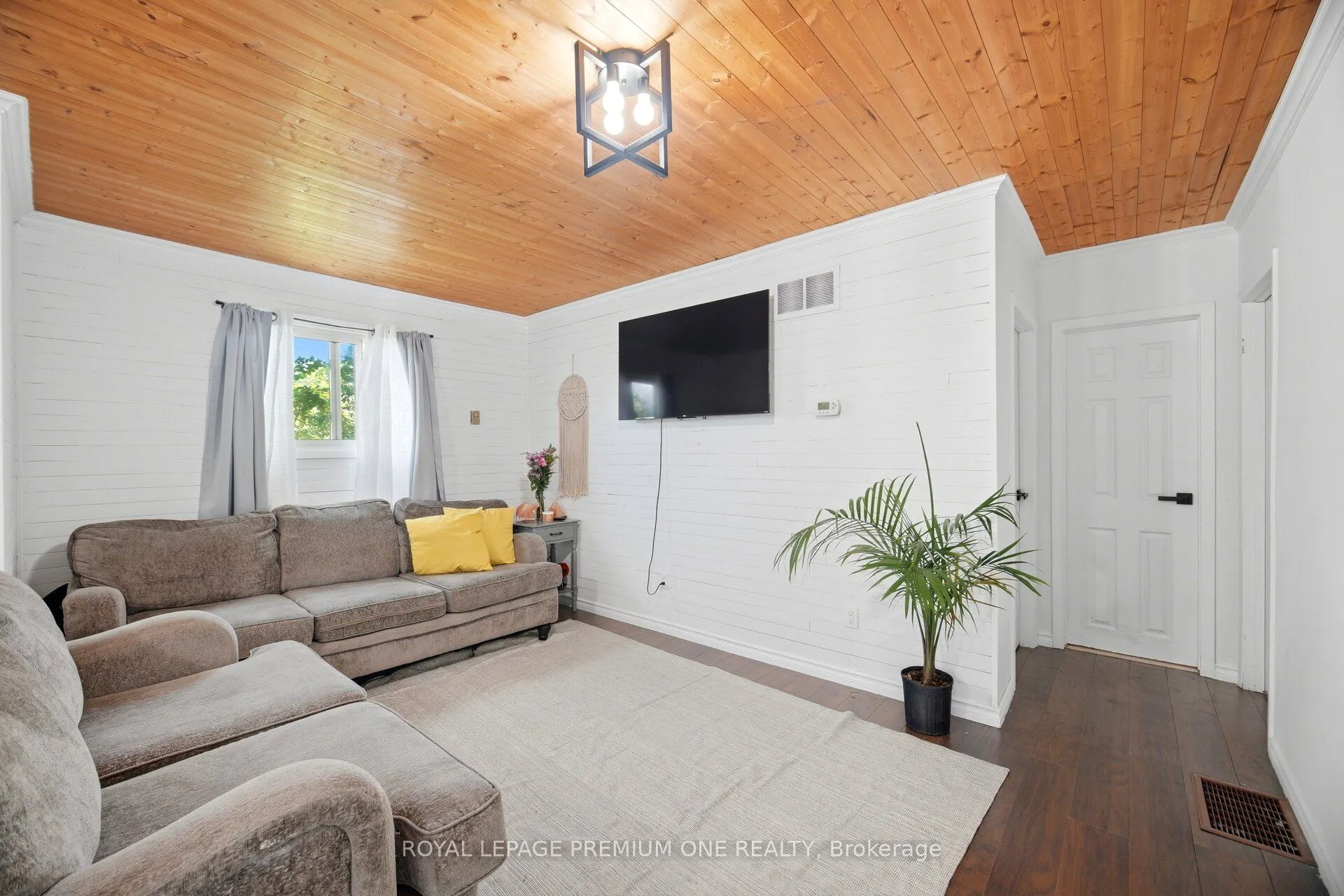 710 Rose Lane