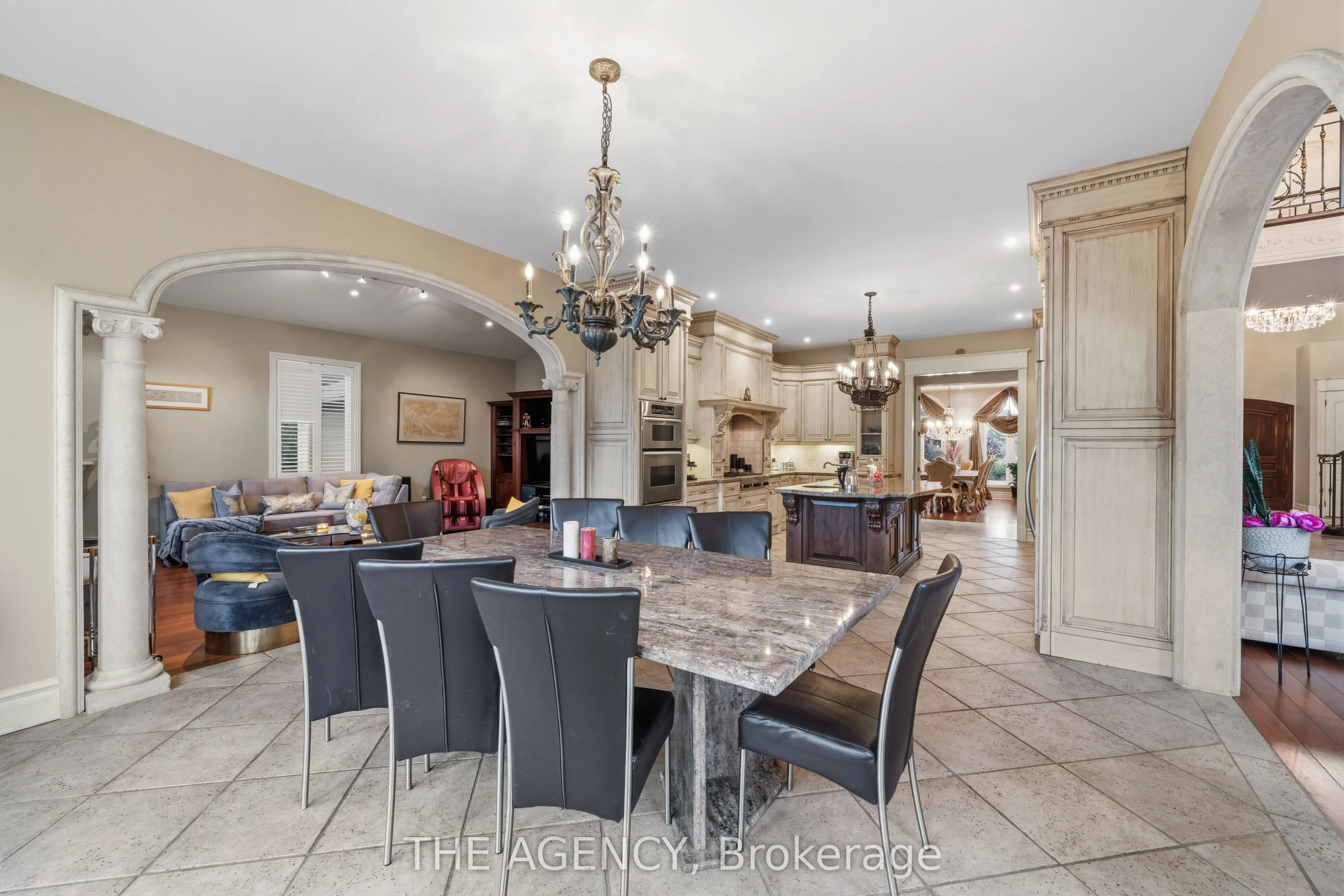 16 DEW DROP Court