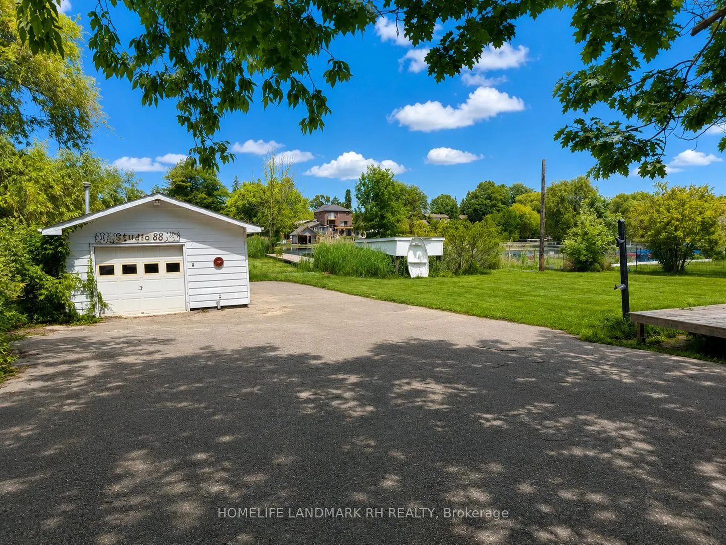 88 Riverglen Drive