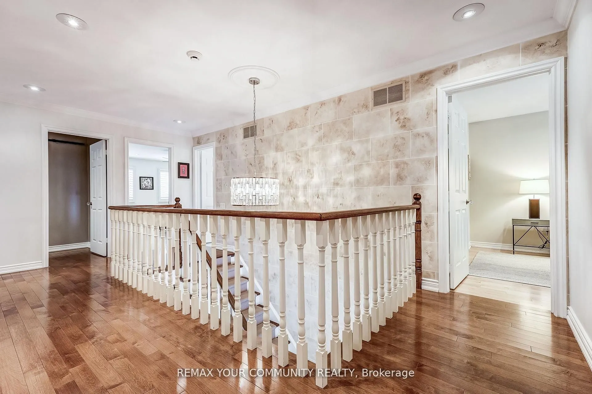 30 Deanbank Drive