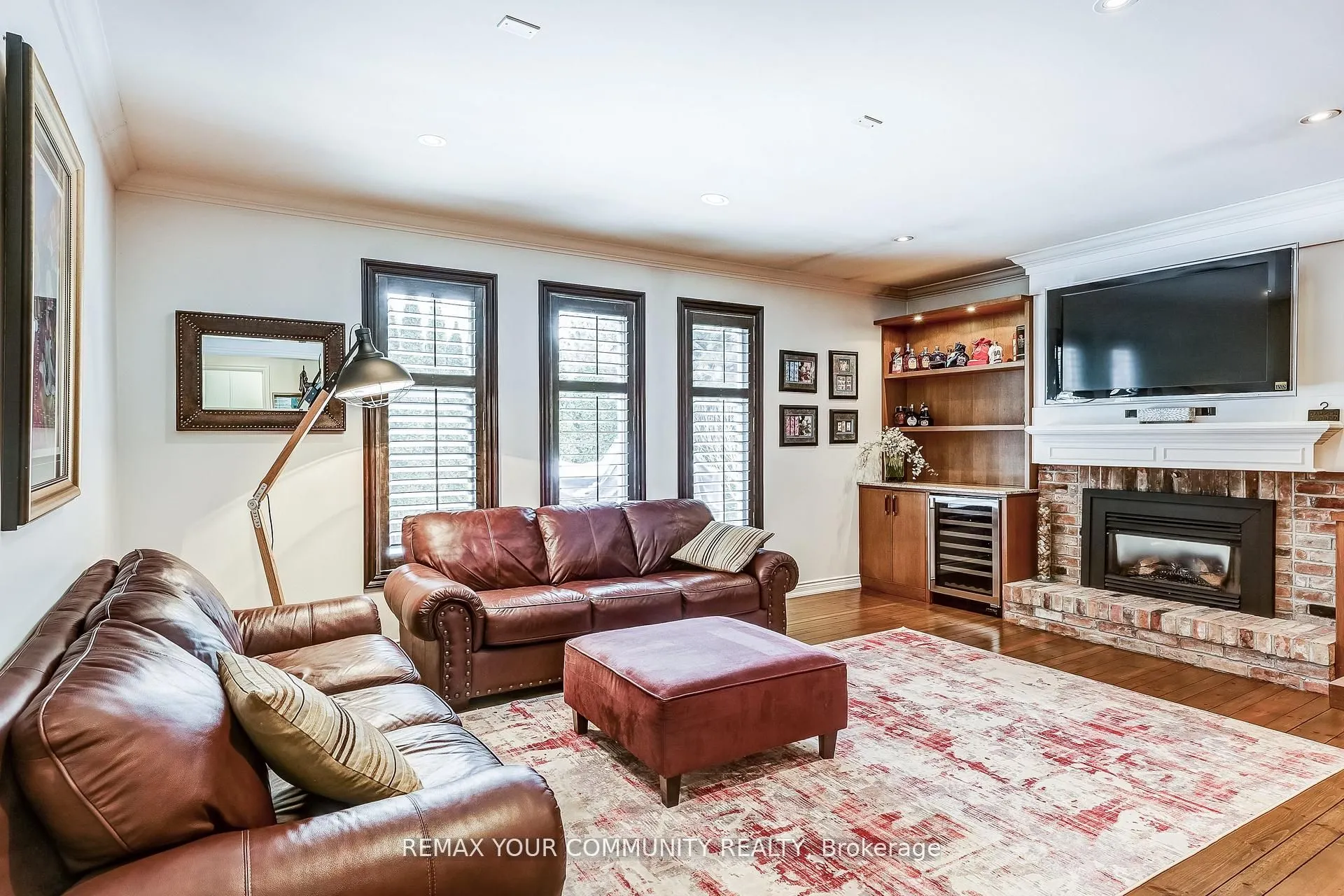 30 Deanbank Drive
