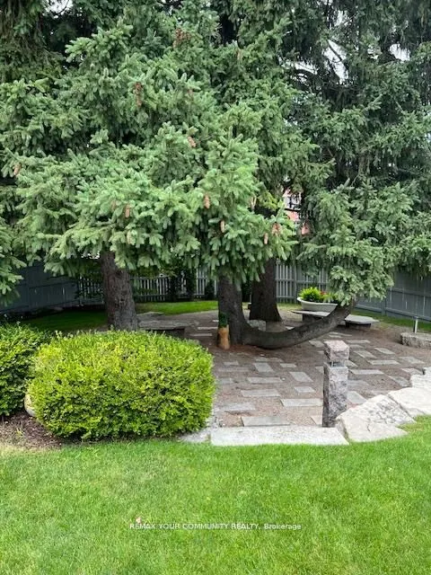 30 Deanbank Drive