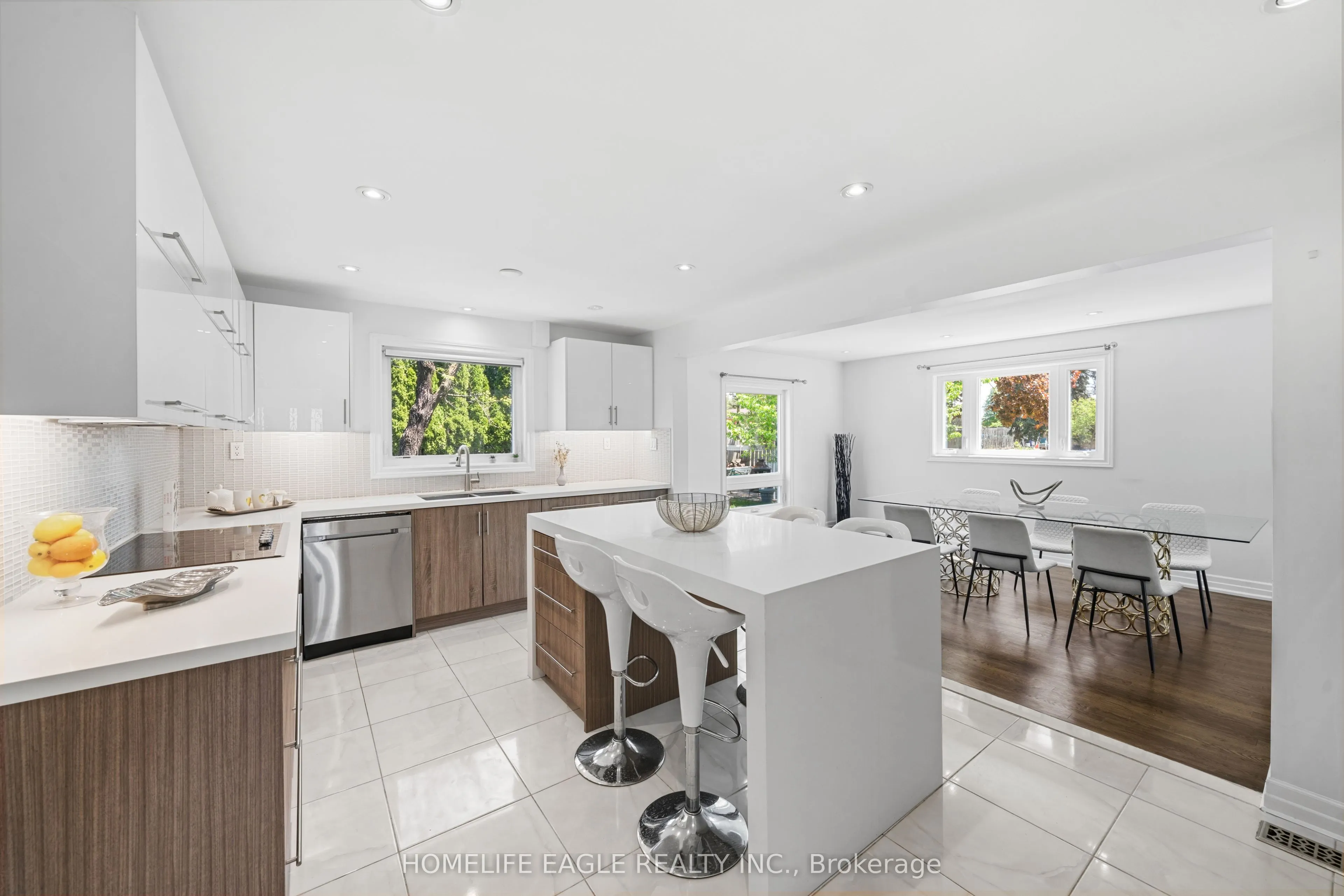 304 Firglen Ridge