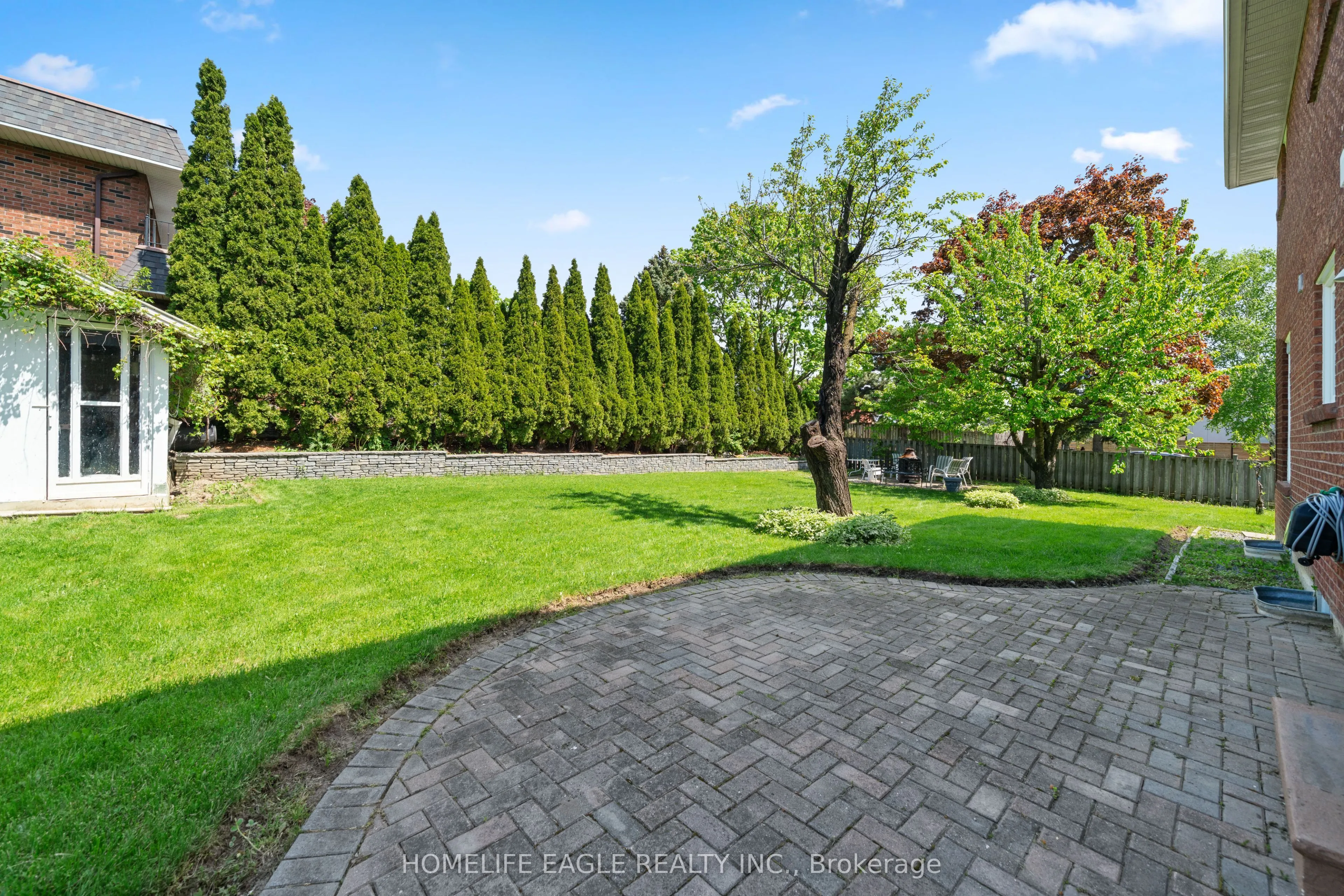 304 Firglen Ridge