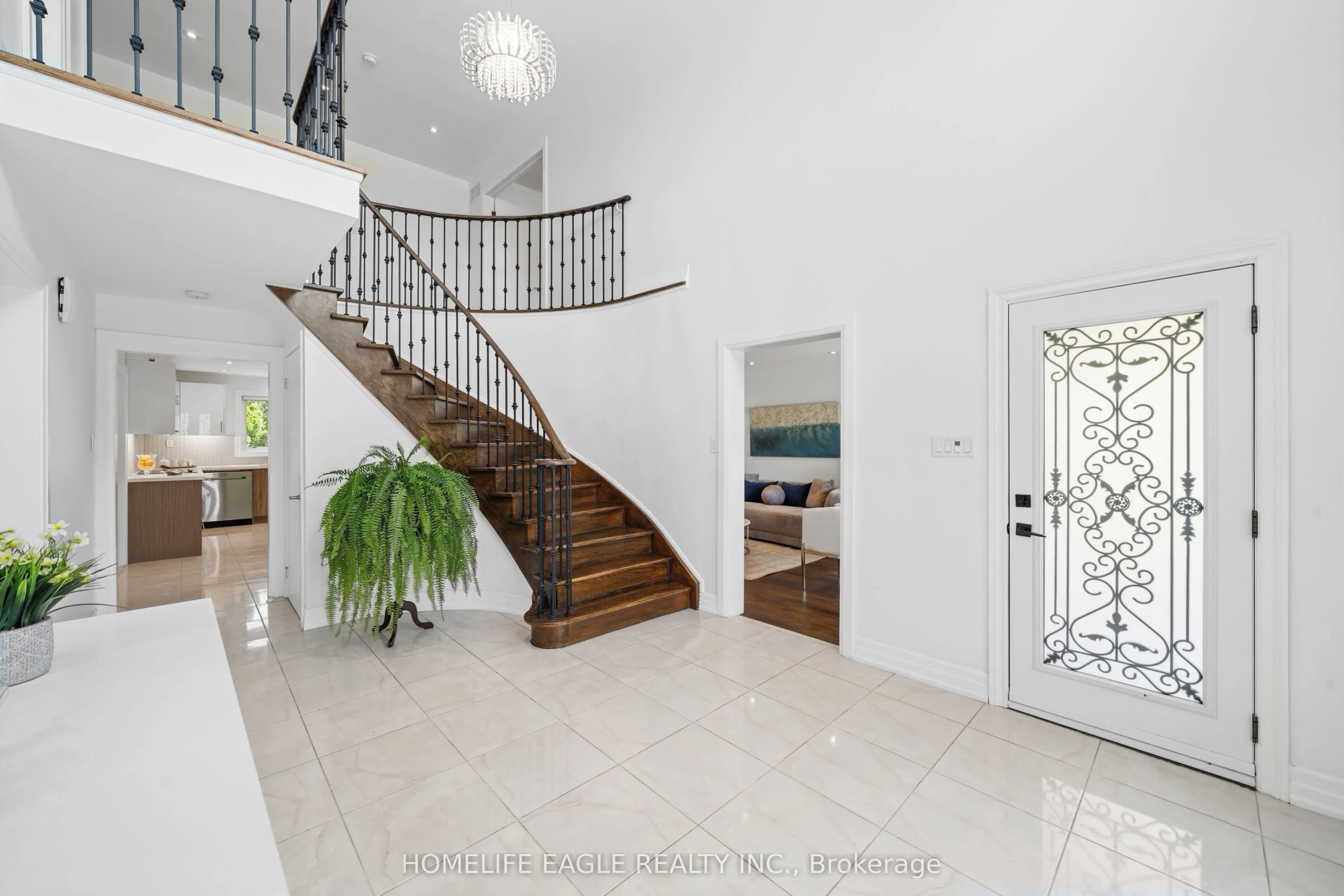 304 Firglen Ridge