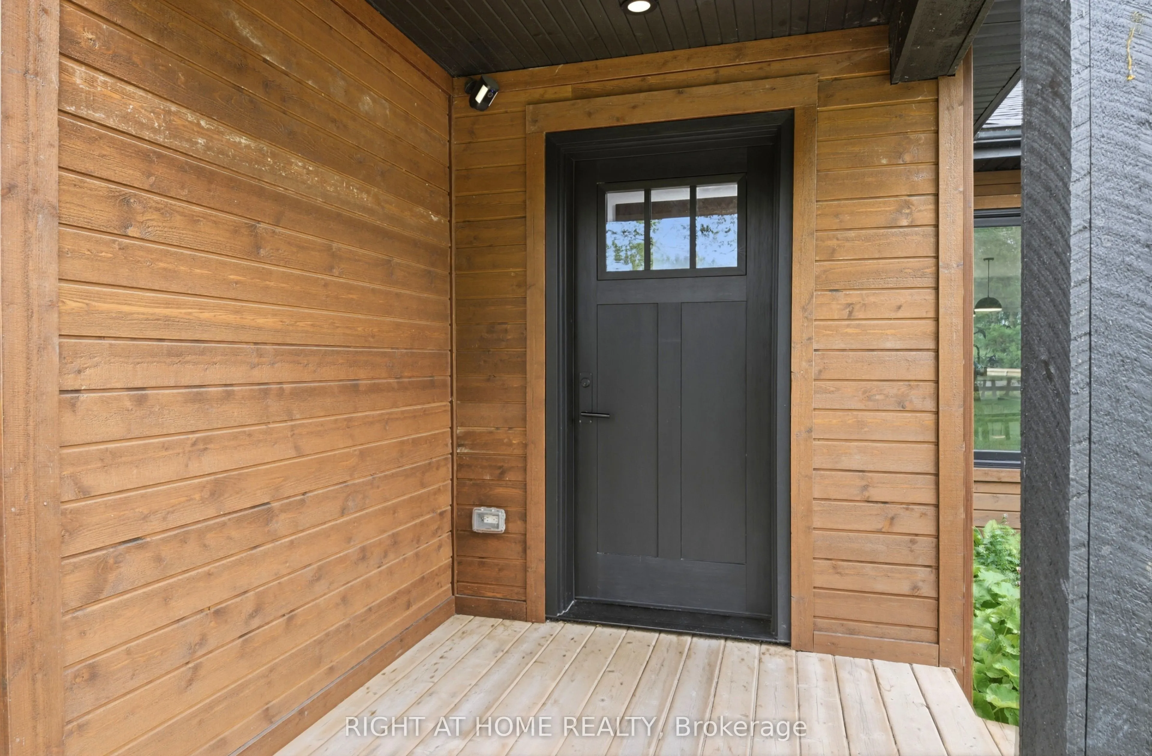 17083 Warden Avenue