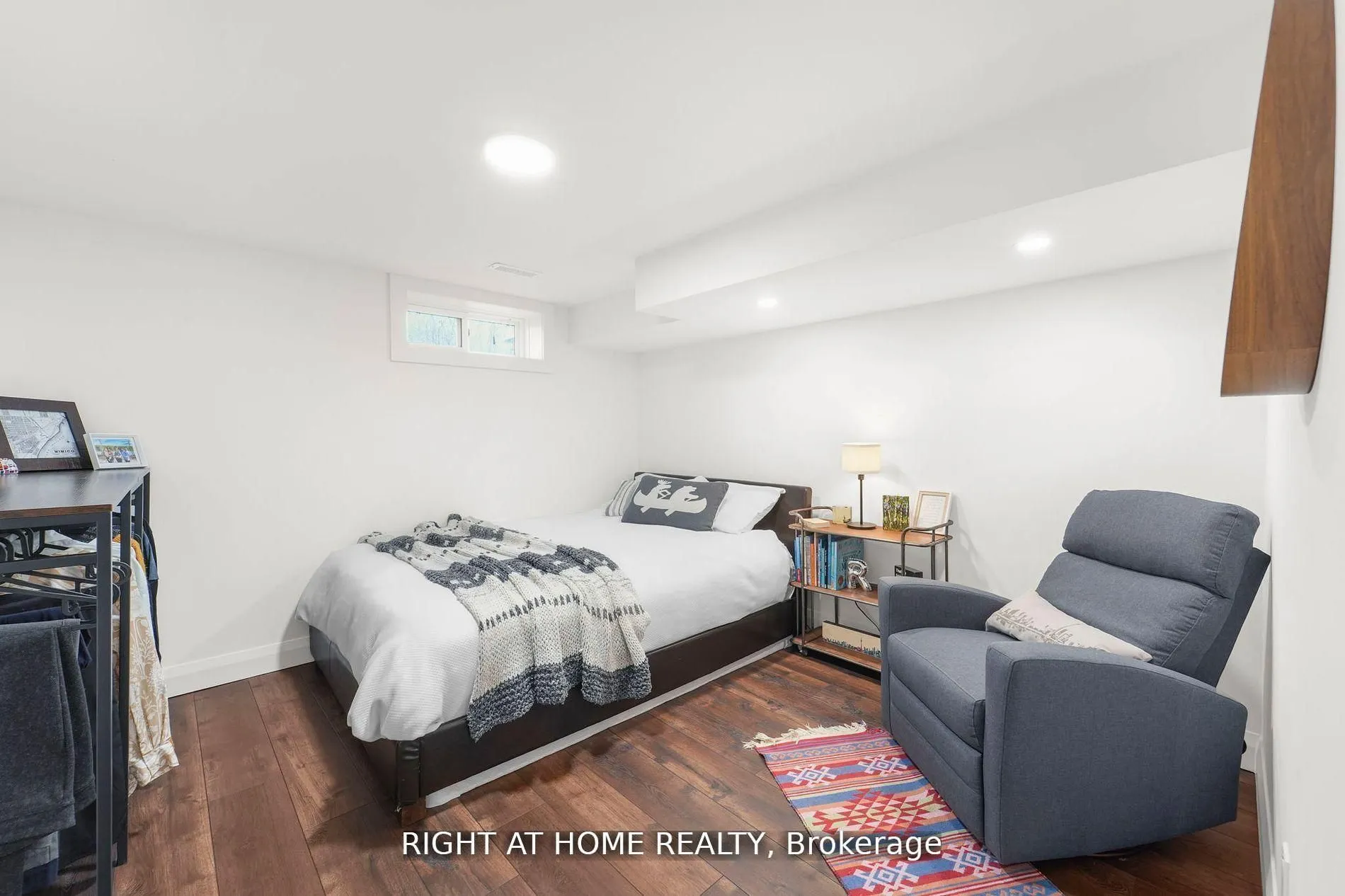17083 Warden Avenue