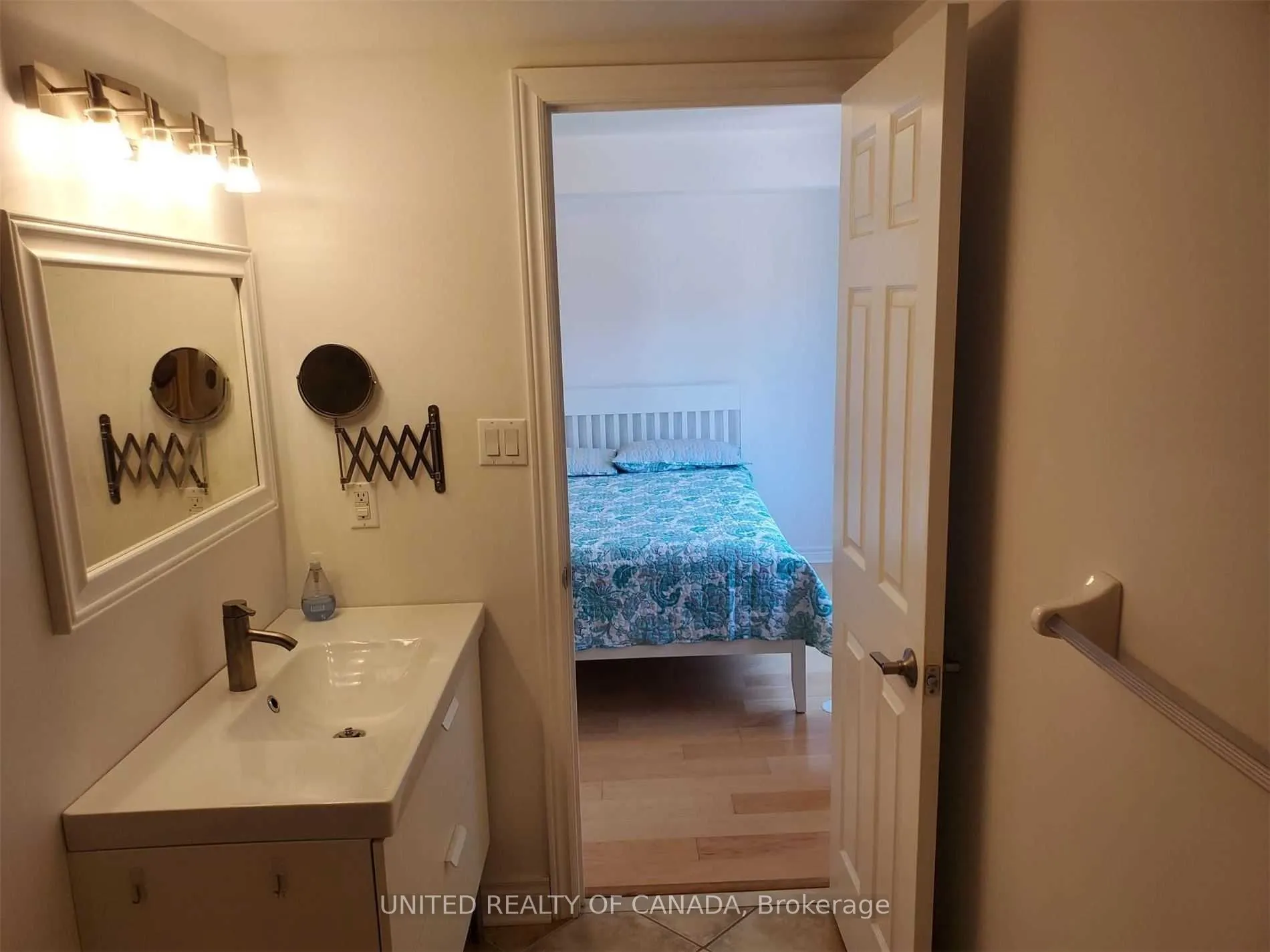 312 John Street #330