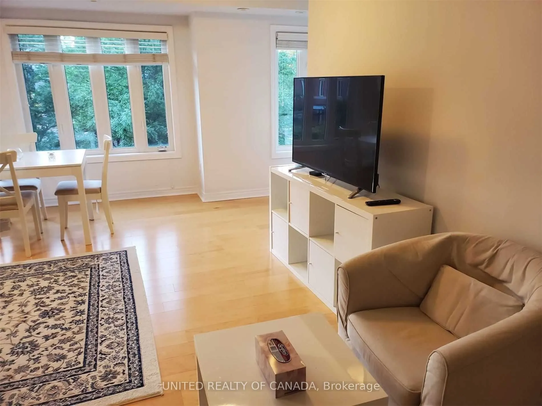 312 John Street #330