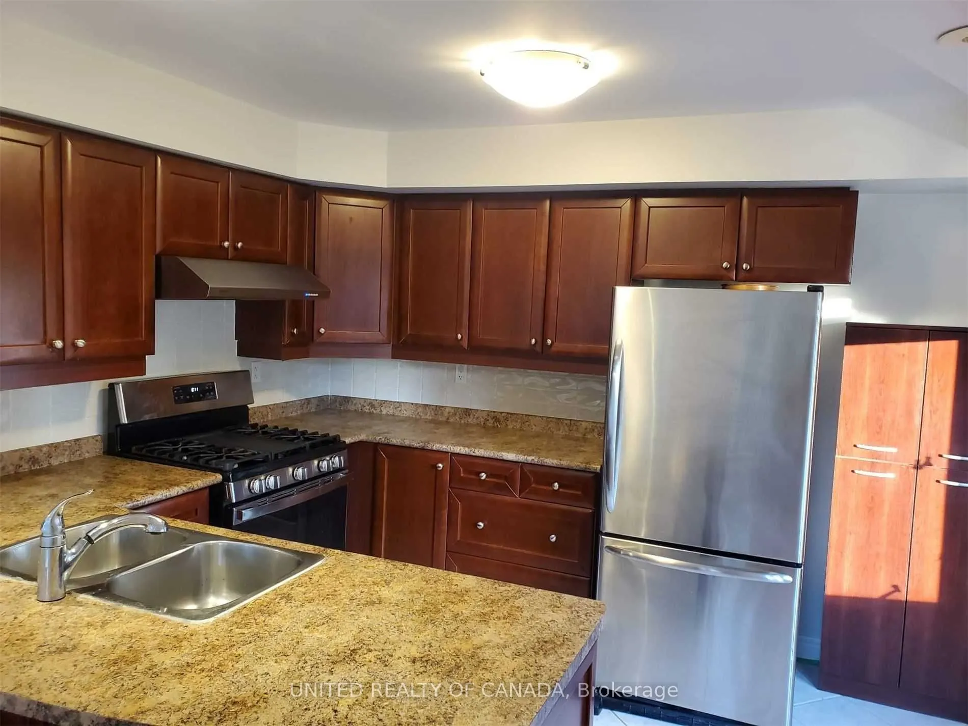 312 John Street #330