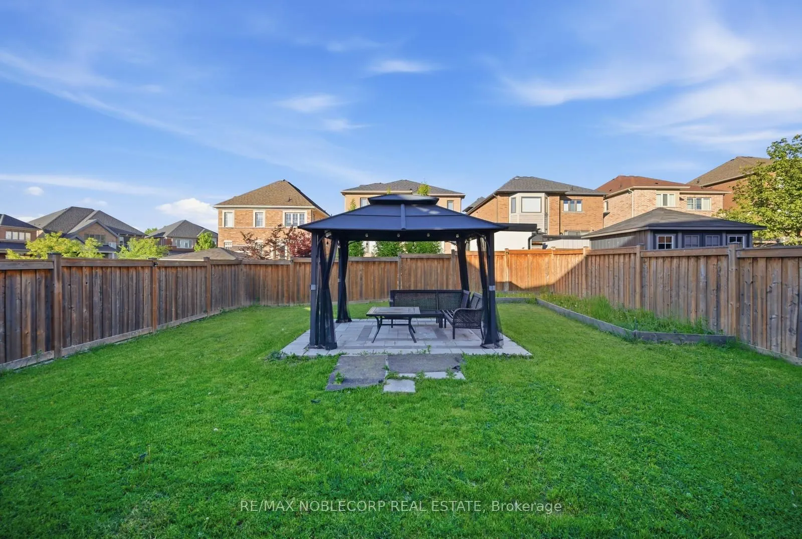 15 Gould Crescent